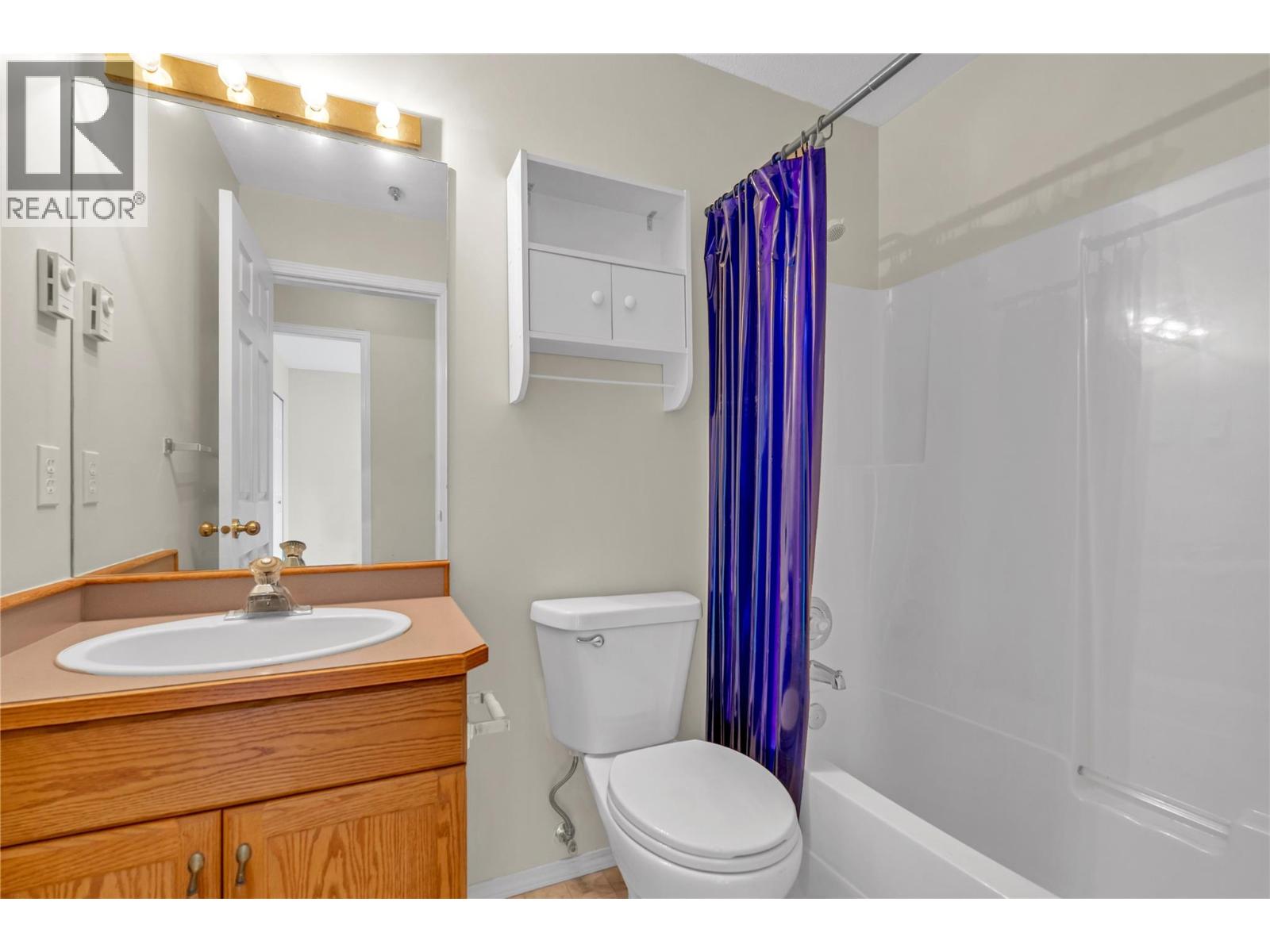 3310 Skaha Lake Road Unit# 306, Penticton, British Columbia  V2A 6G4 - Photo 12 - 10388970