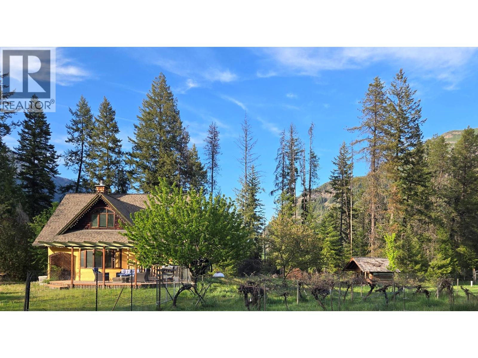 3918 PASSMORE UPPER Road, passmore, British Columbia