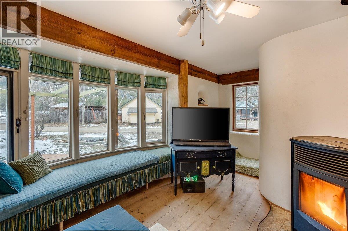 3918 Passmore Upper Road, Passmore, British Columbia  V0G 2J0 - Photo 16 - 10388802
