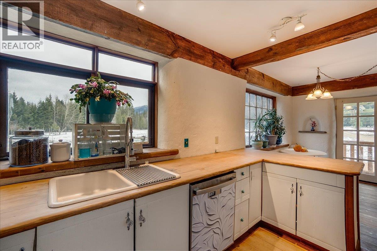 3918 Passmore Upper Road, Passmore, British Columbia  V0G 2J0 - Photo 20 - 10388802