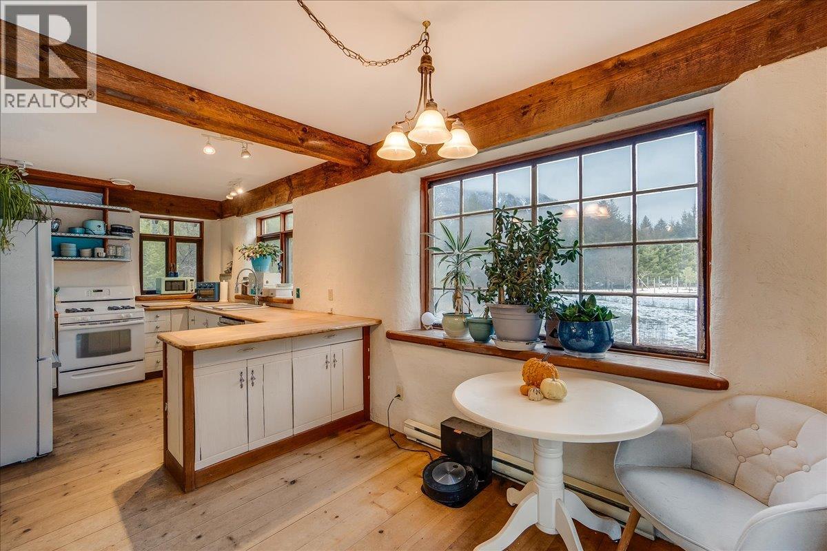3918 Passmore Upper Road, Passmore, British Columbia  V0G 2J0 - Photo 22 - 10388802