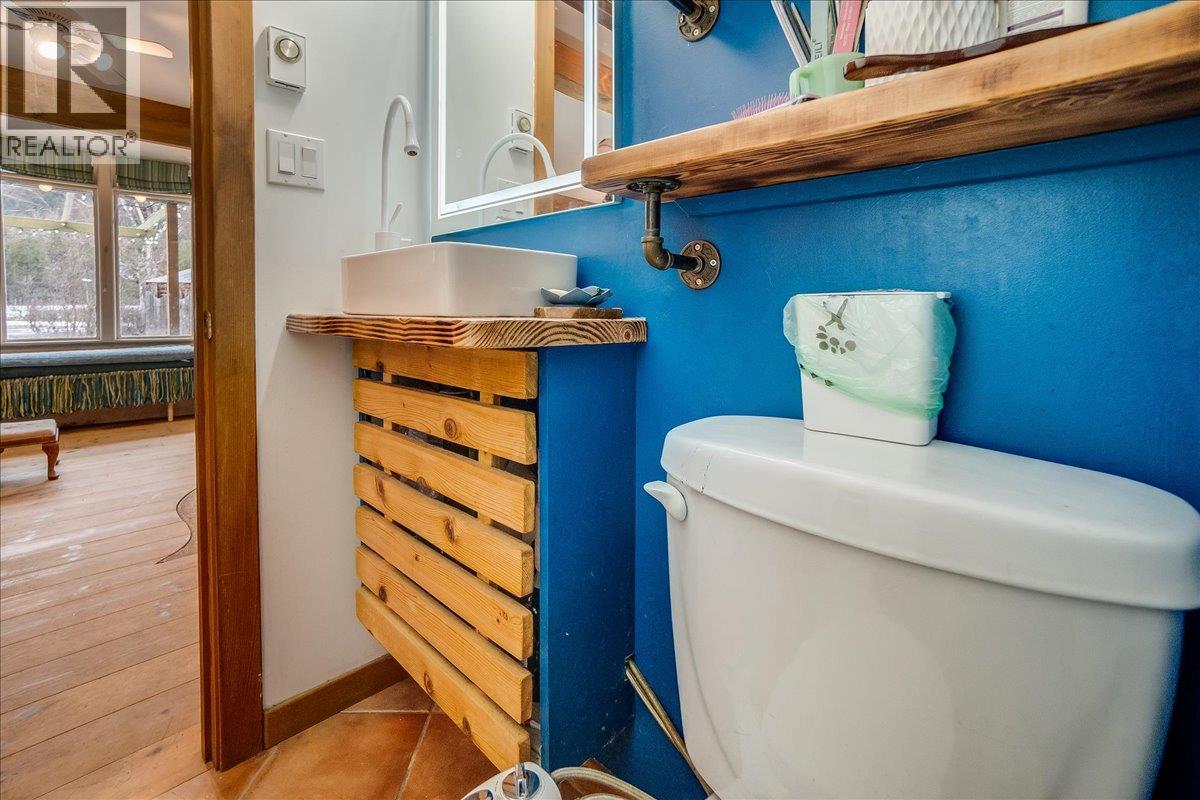 3918 Passmore Upper Road, Passmore, British Columbia  V0G 2J0 - Photo 6 - 10388802