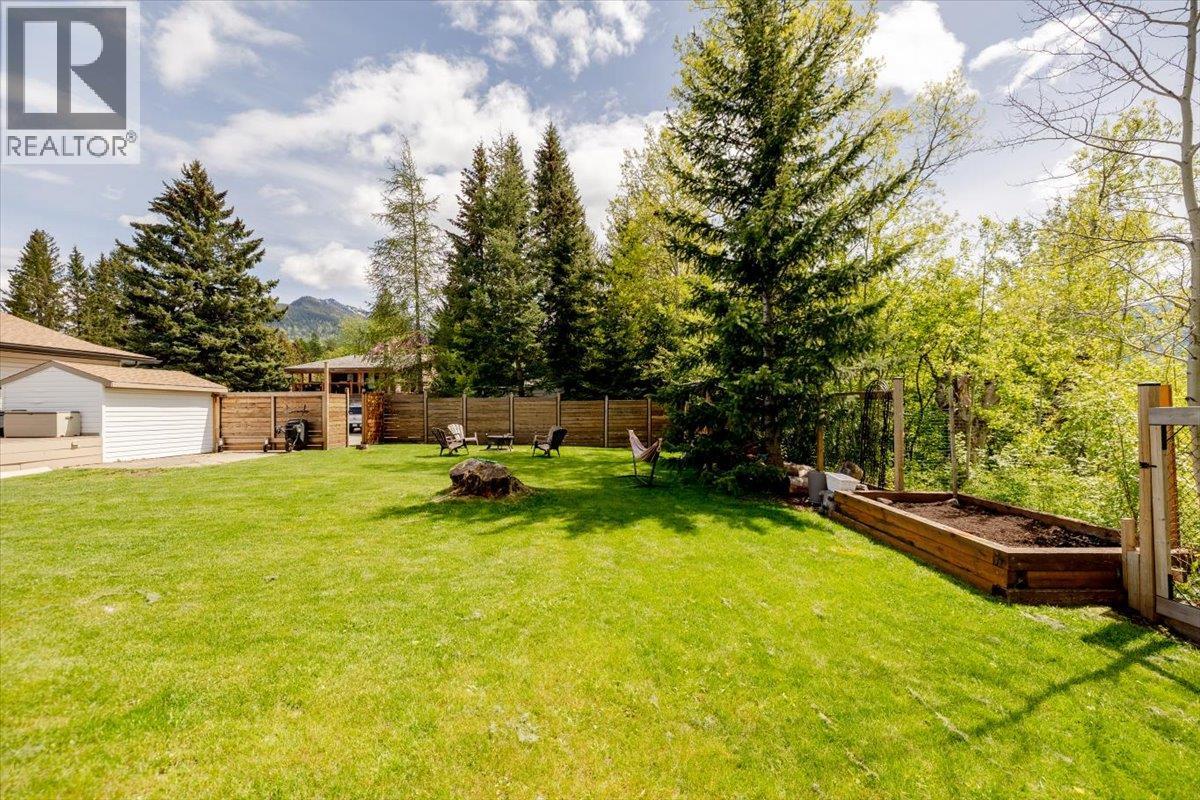 39 Elkview Drive, Fernie, British Columbia  V0B 1M3 - Photo 63 - 10388957