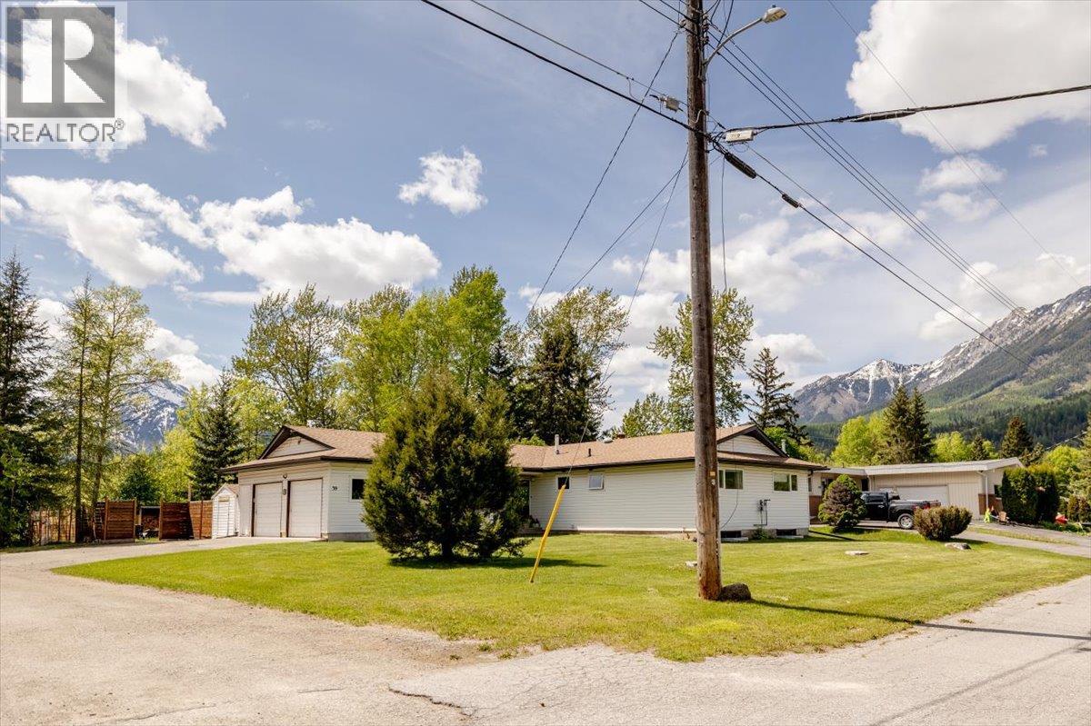39 Elkview Drive, Fernie, British Columbia  V0B 1M3 - Photo 65 - 10388957