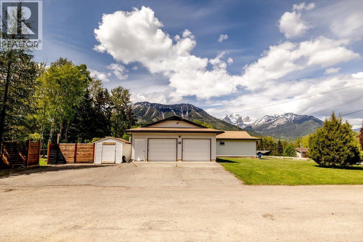39 Elkview Drive, Fernie, British Columbia  V0B 1M3 - Photo 68 - 10388957
