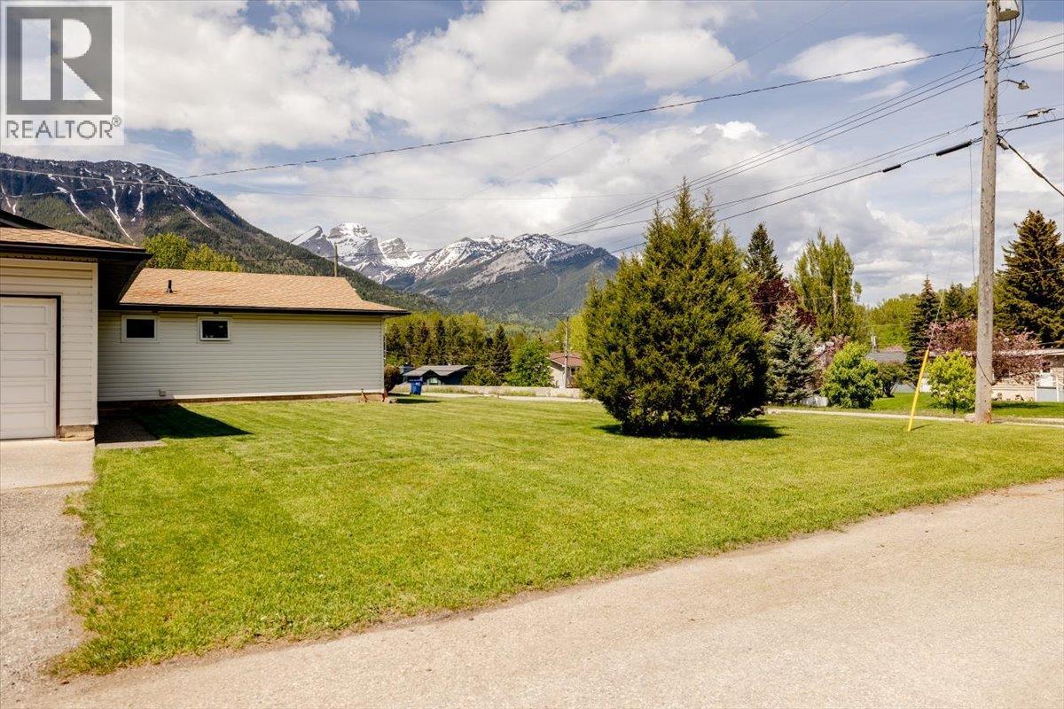 39 Elkview Drive, Fernie, British Columbia  V0B 1M3 - Photo 70 - 10388957