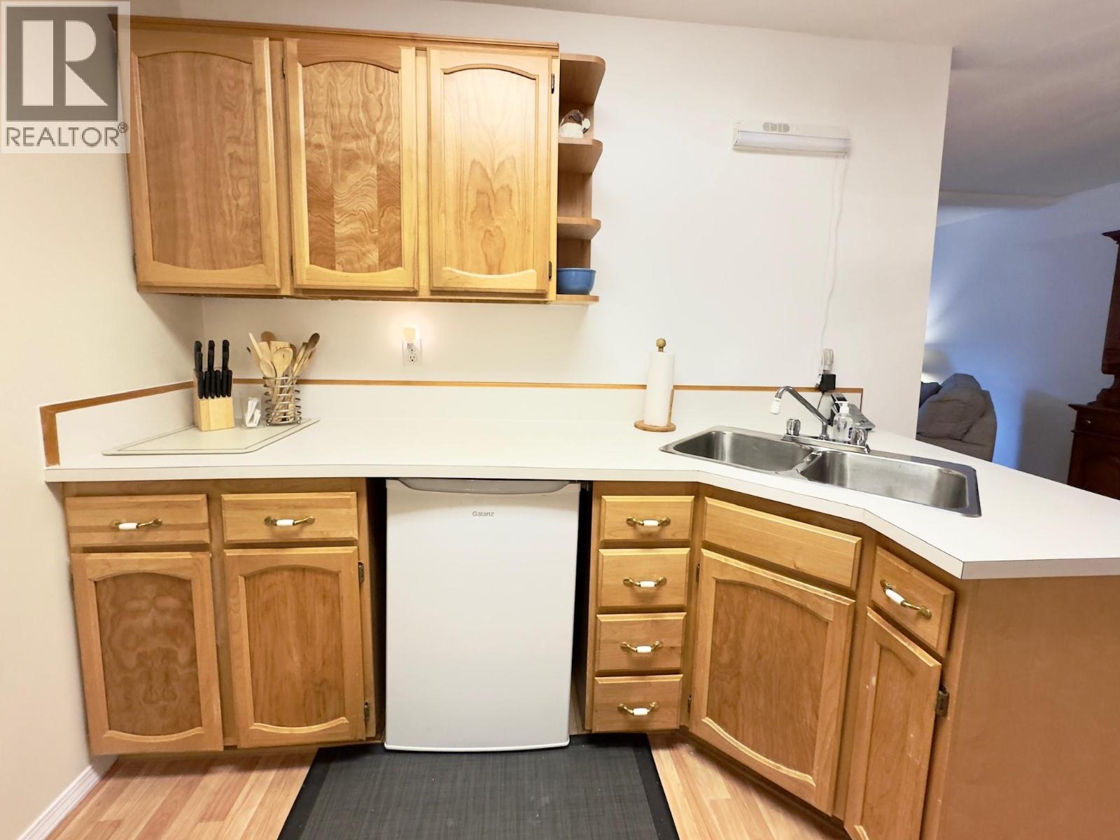 298 Yorkton Avenue Unit# 109, Penticton, British Columbia  V2A 3V5 - Photo 4 - 10388892