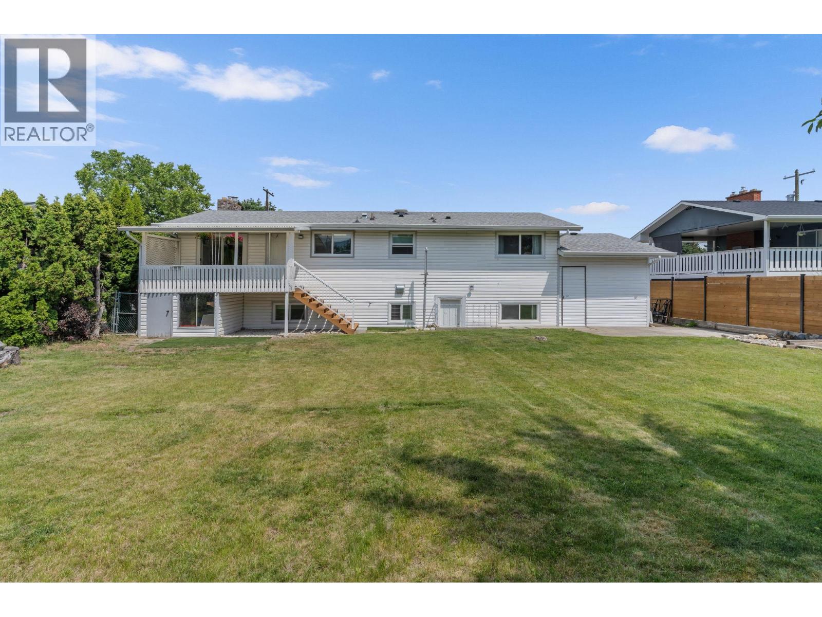 449 Barkley Road, Kelowna, British Columbia  V1W 1E4 - Photo 30 - 10389000