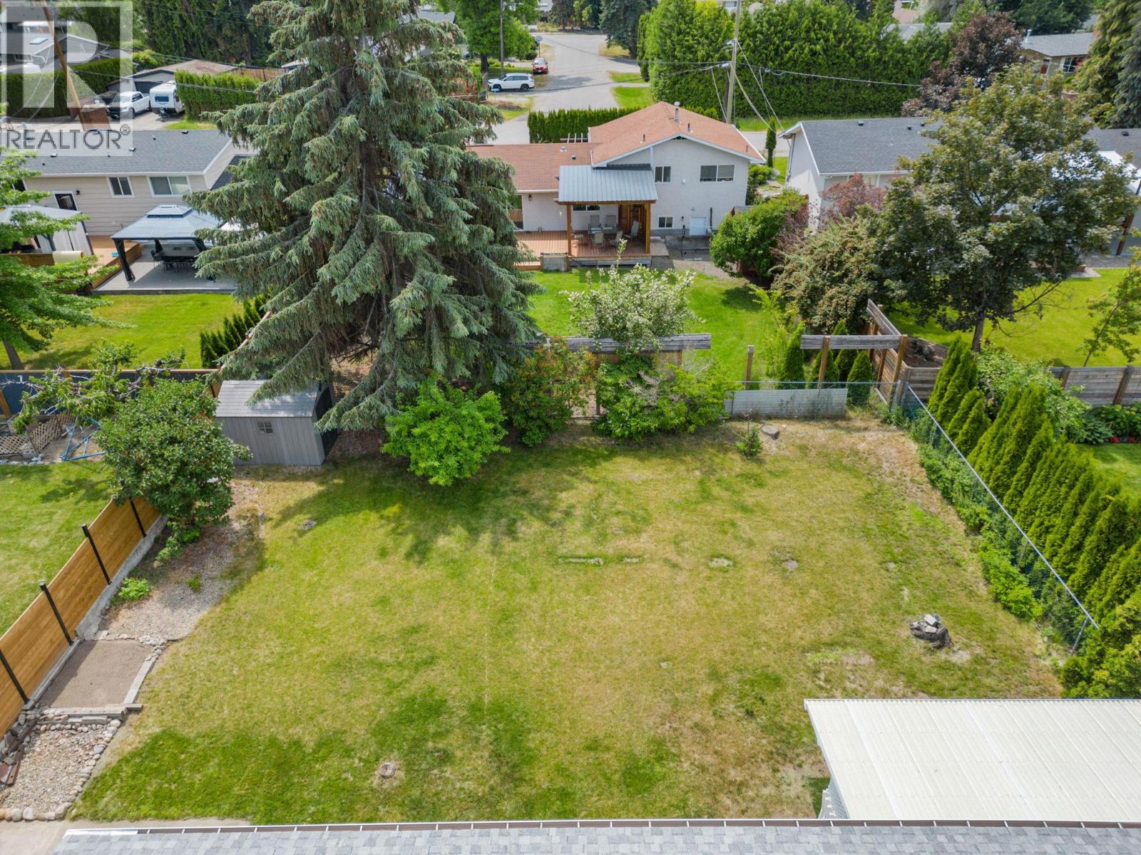 449 Barkley Road, Kelowna, British Columbia  V1W 1E4 - Photo 35 - 10389000