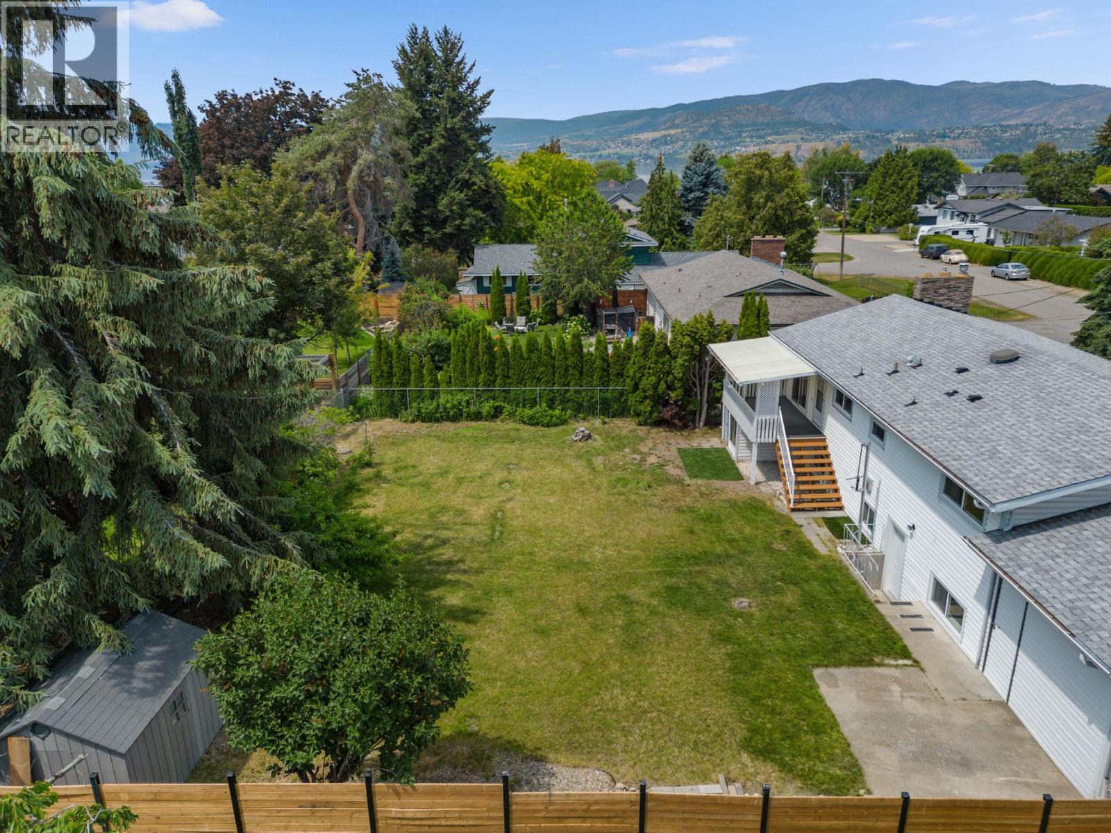 449 Barkley Road, Kelowna, British Columbia  V1W 1E4 - Photo 36 - 10389000