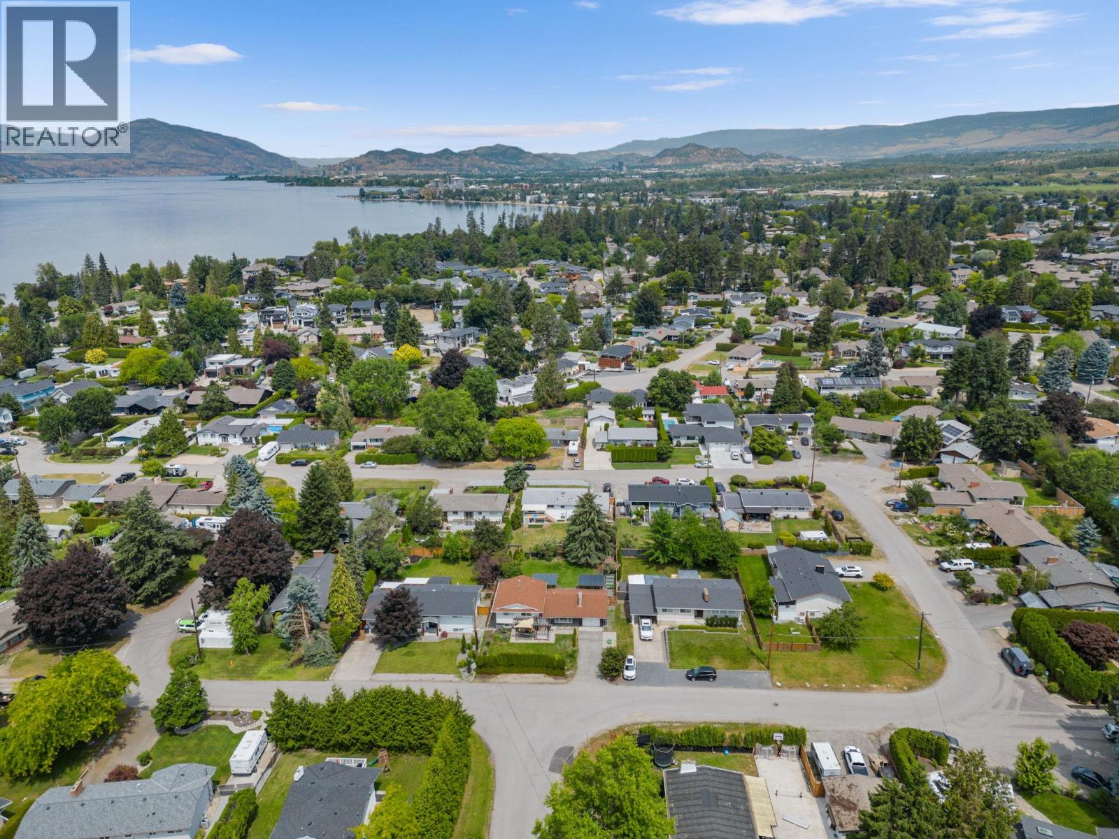 449 Barkley Road, Kelowna, British Columbia  V1W 1E4 - Photo 42 - 10389000