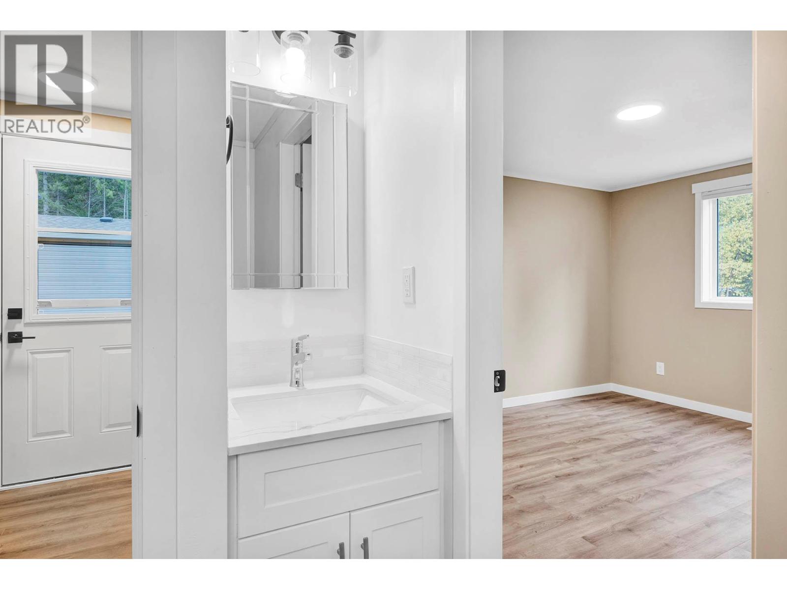 121 Ferry Road Unit# 34, Clearwater, British Columbia  V0E 1N2 - Photo 15 - 10364032