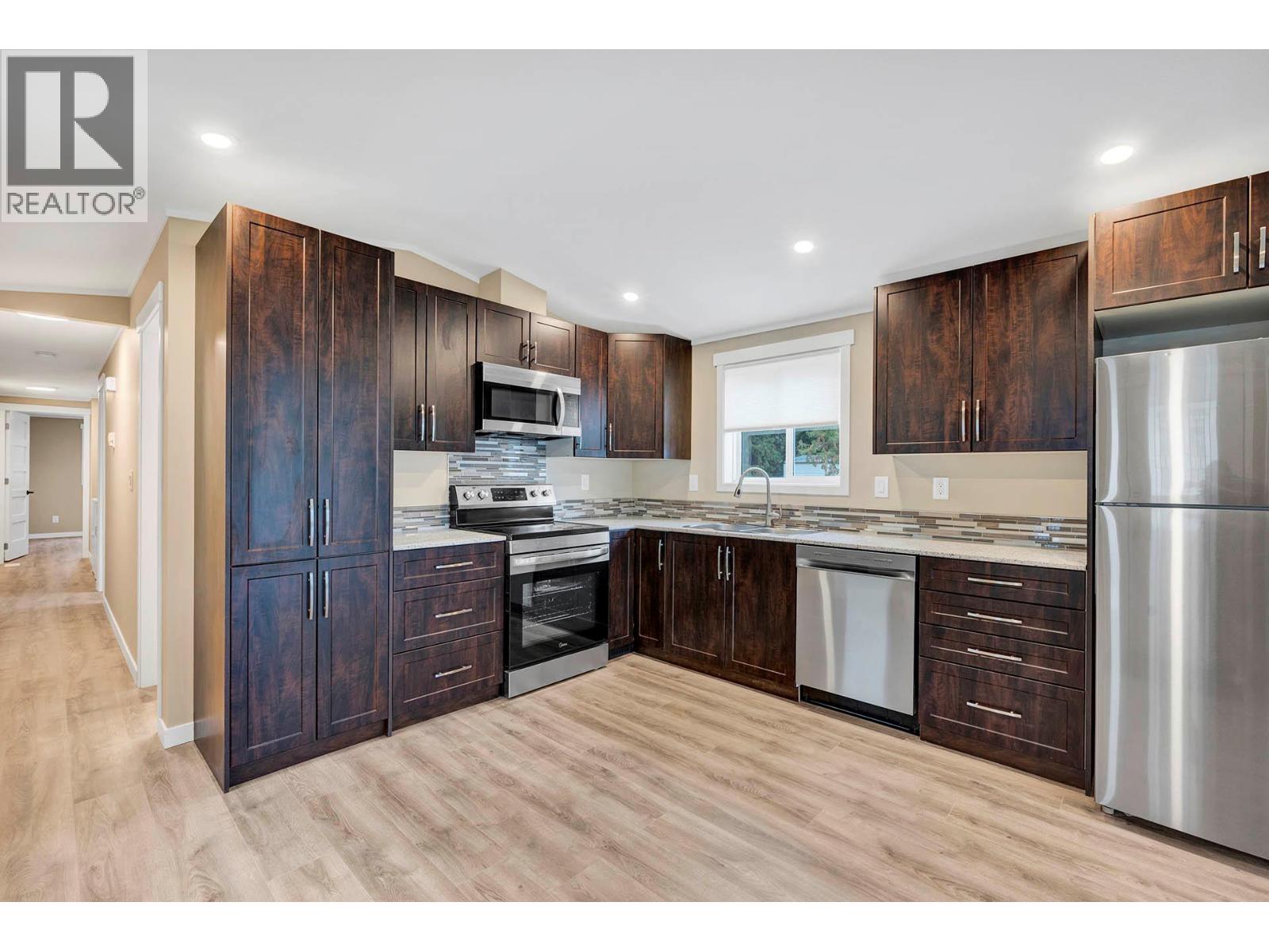 121 Ferry Road Unit# 34, Clearwater, British Columbia  V0E 1N2 - Photo 4 - 10364032