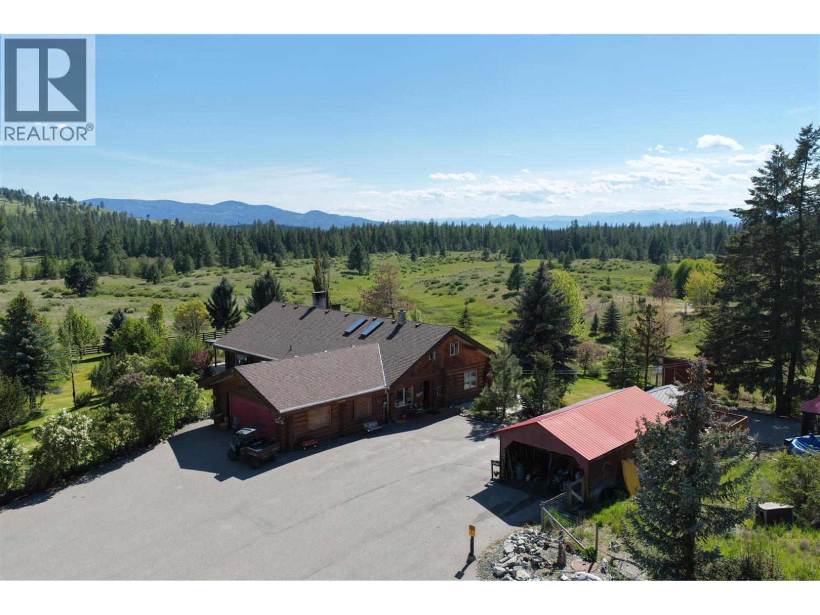 6760 Highway 3, Bridesville, British Columbia  V0H 1B0 - Photo 2 - 10389004