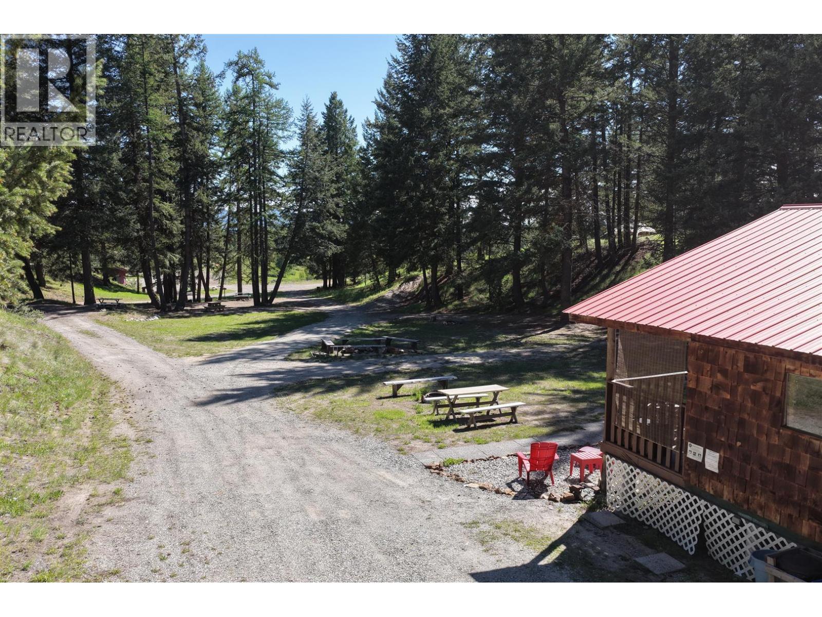 6760 Highway 3, Bridesville, British Columbia  V0H 1B0 - Photo 6 - 10389004