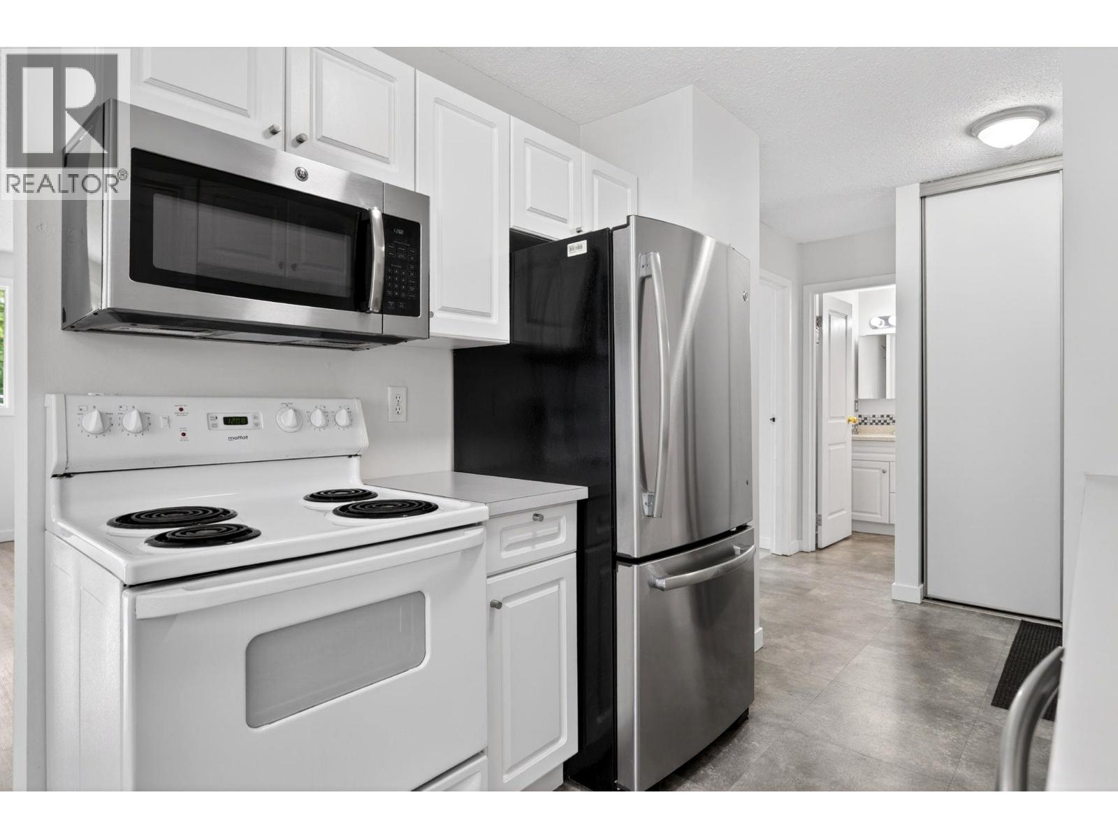 625 Rowcliffe Avenue Unit# 108, Kelowna, British Columbia  V1Y 5Y8 - Photo 6 - 10388941