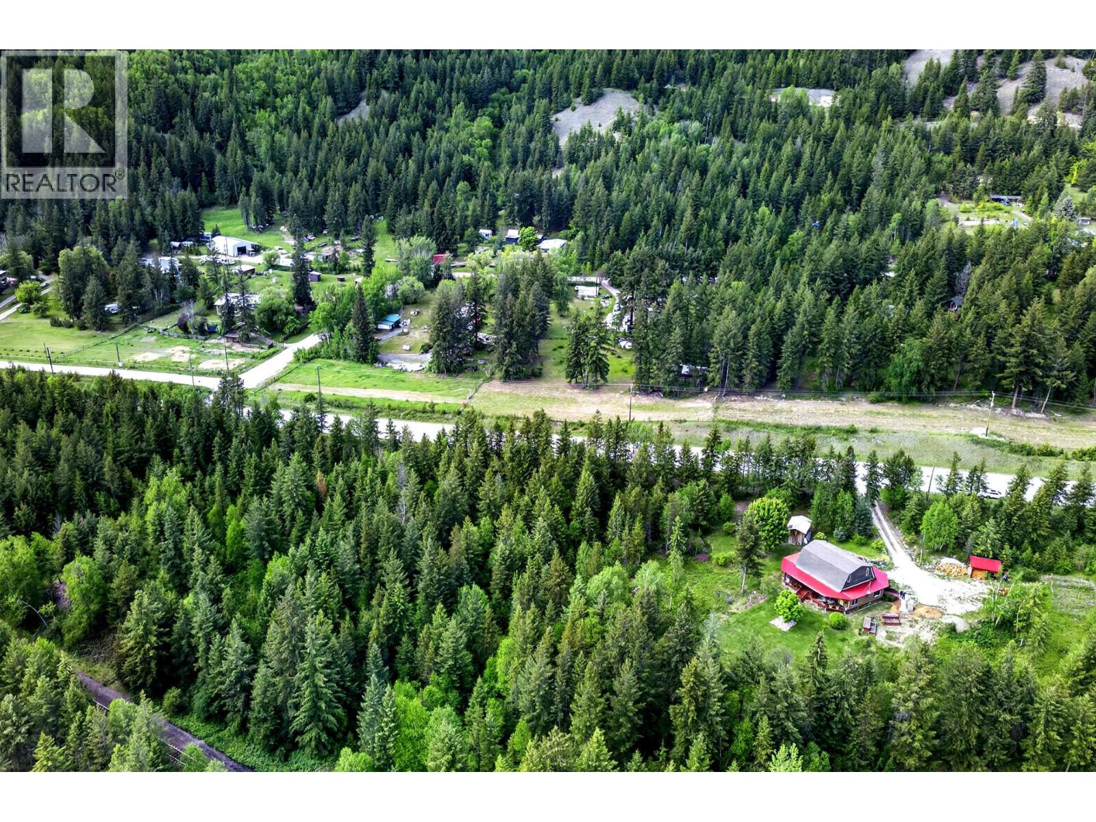 2236 Yellowhead Highway, Clearwater, British Columbia  V0E 1N1 - Photo 51 - 10388869