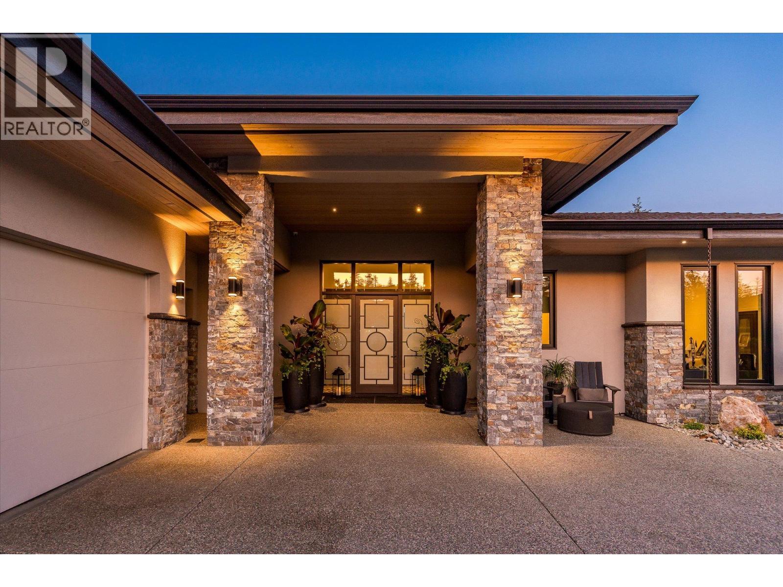 818 Brassey Place, Vernon, British Columbia  V1H 2H7 - Photo 3 - 10387161
