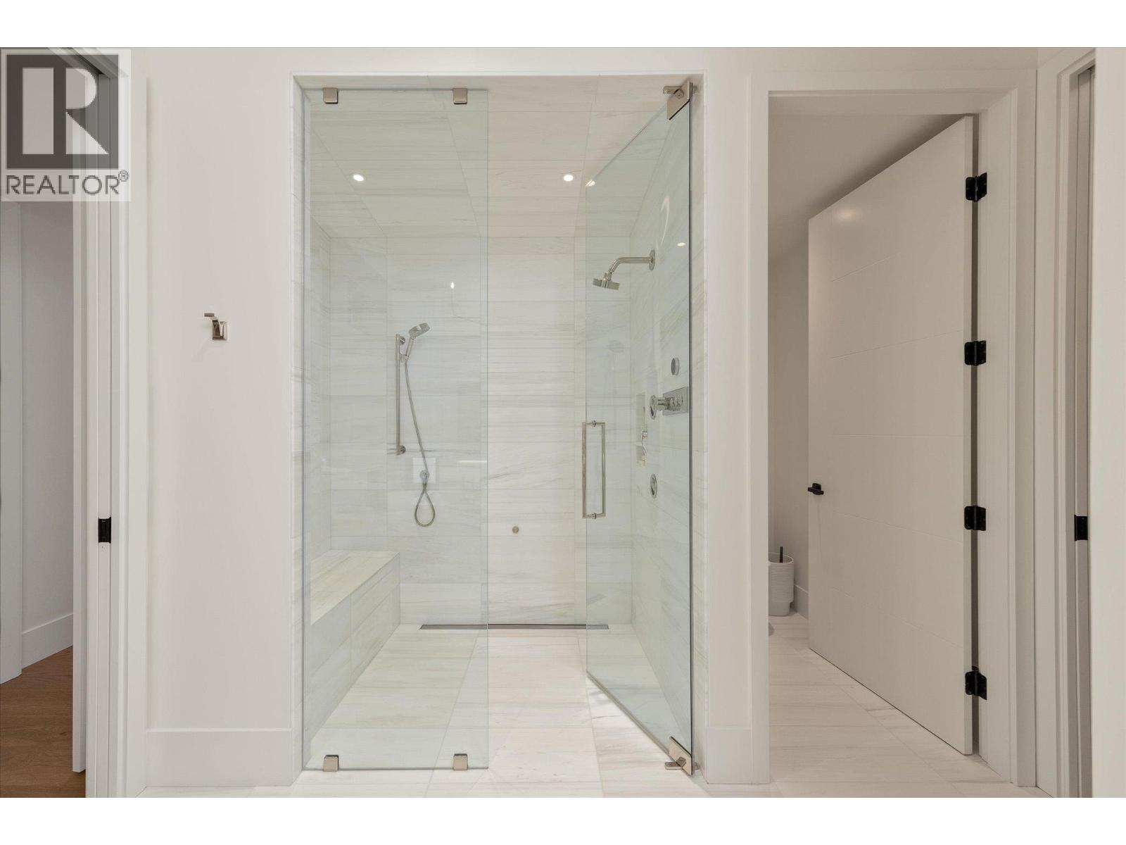 818 Brassey Place, Vernon, British Columbia  V1H 2H7 - Photo 42 - 10387161
