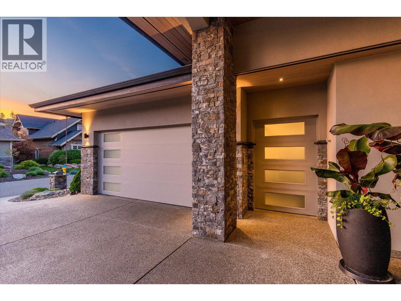 818 Brassey Place, Vernon, British Columbia  V1H 2H7 - Photo 5 - 10387161