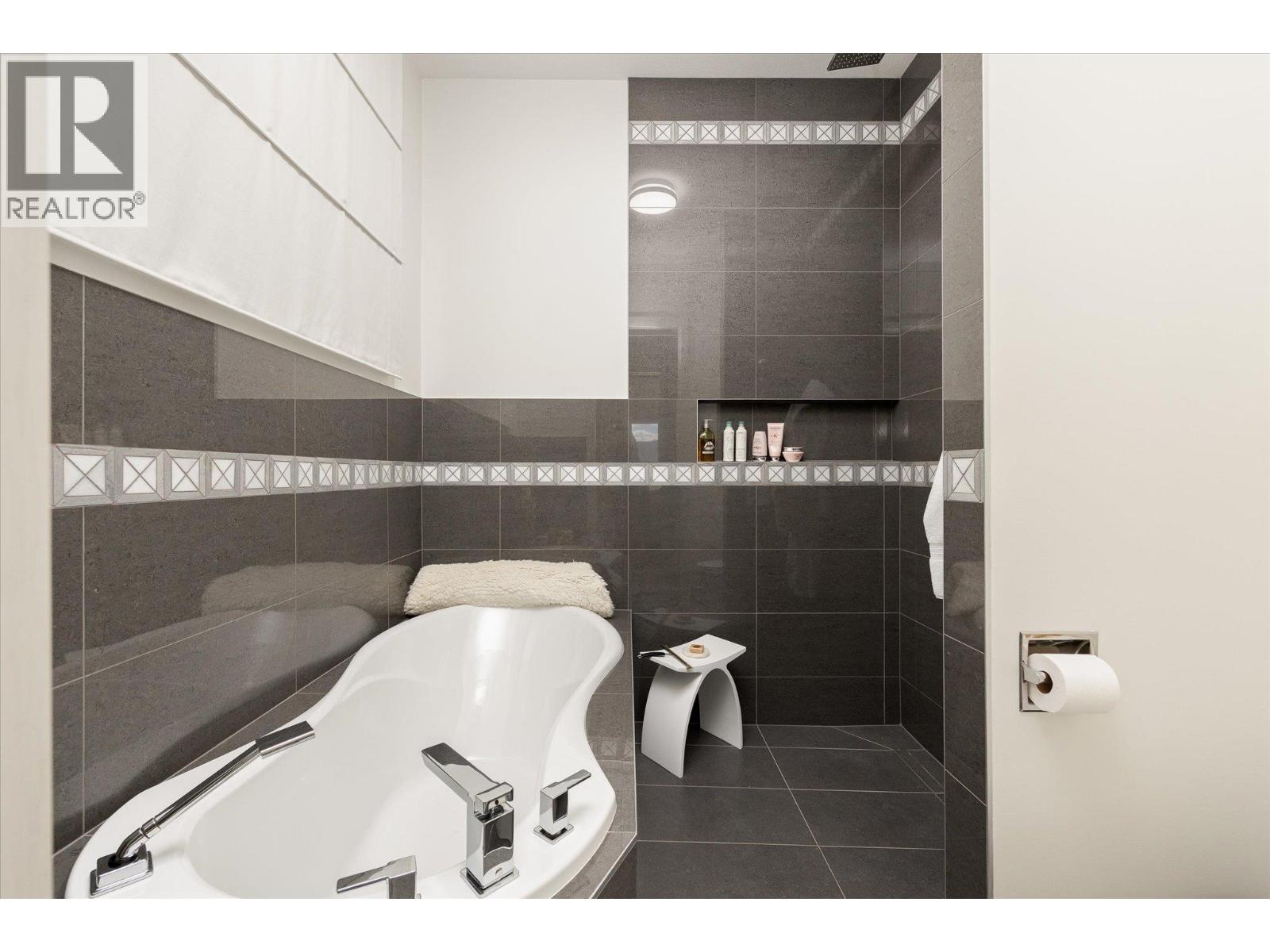 818 Brassey Place, Vernon, British Columbia  V1H 2H7 - Photo 58 - 10387161