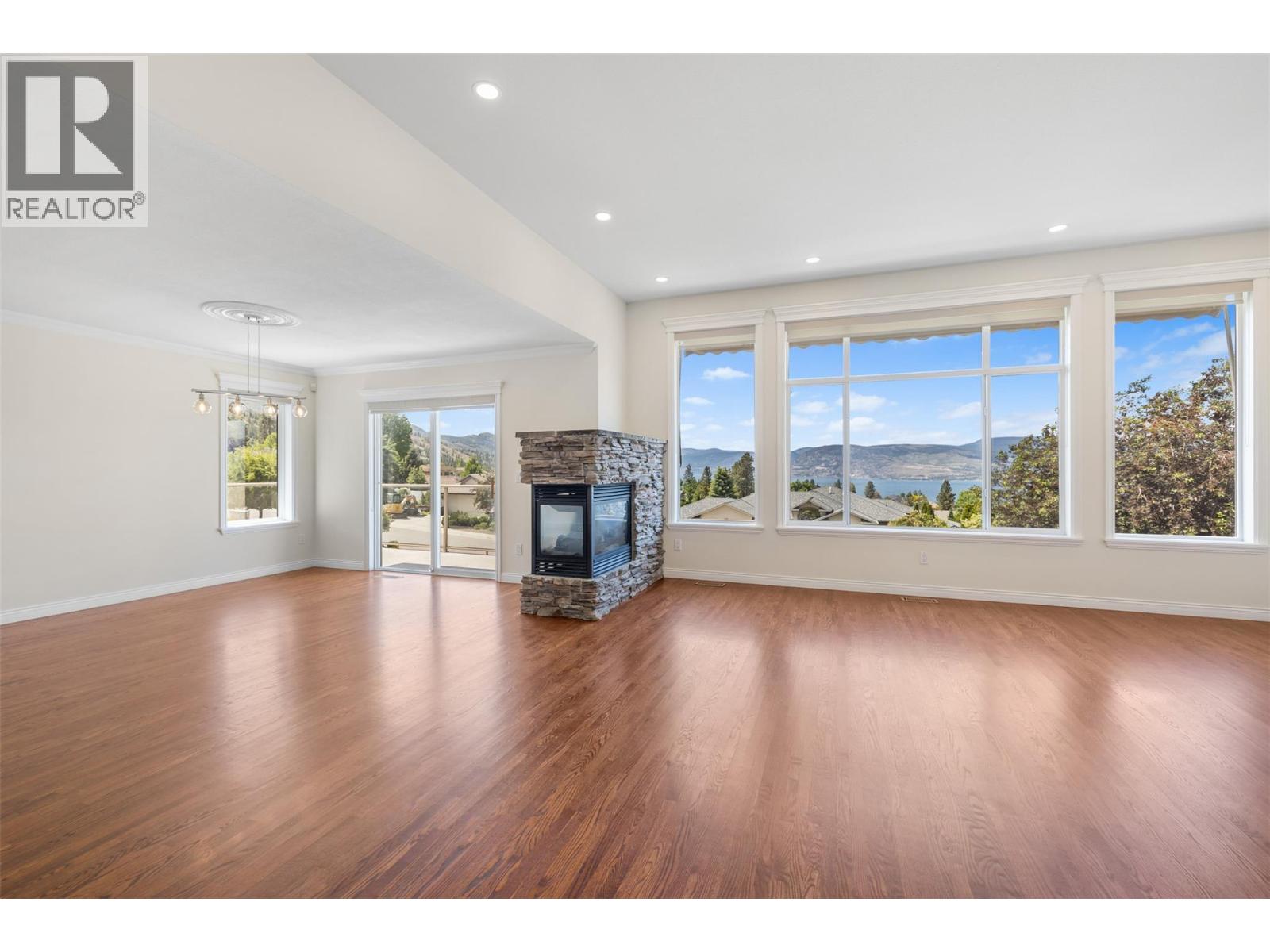295 Raven Drive, Kelowna, British Columbia  V1W 4T6 - Photo 10 - 10388542