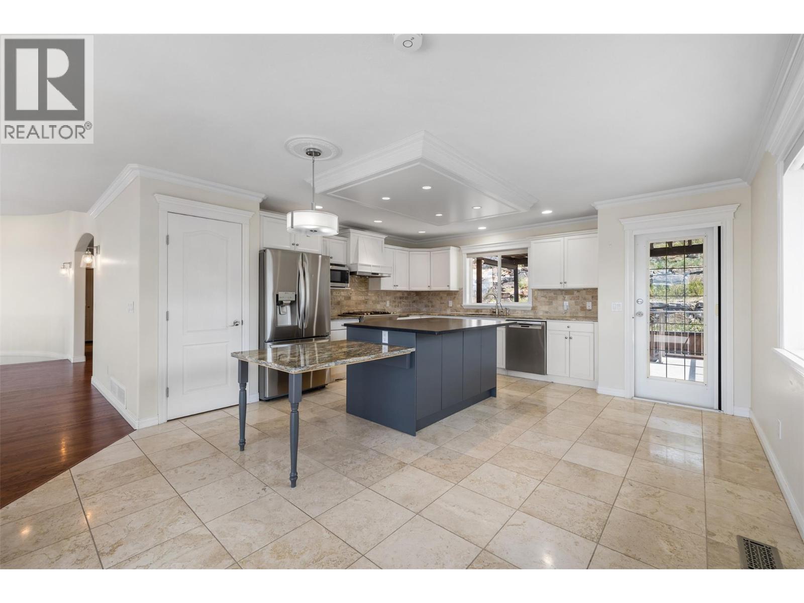 295 Raven Drive, Kelowna, British Columbia  V1W 4T6 - Photo 11 - 10388542