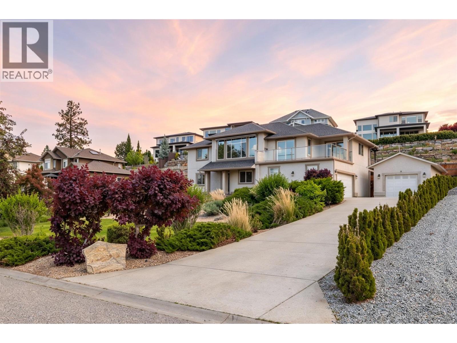 295 Raven Drive, Kelowna, British Columbia  V1W 4T6 - Photo 2 - 10388542