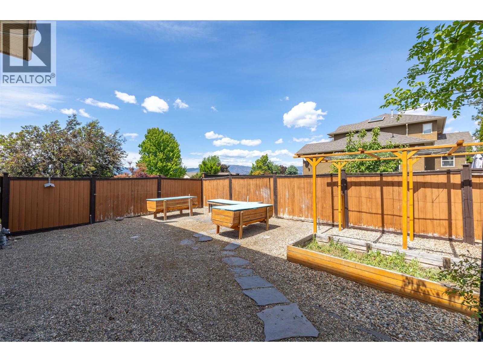 295 Raven Drive, Kelowna, British Columbia  V1W 4T6 - Photo 42 - 10388542