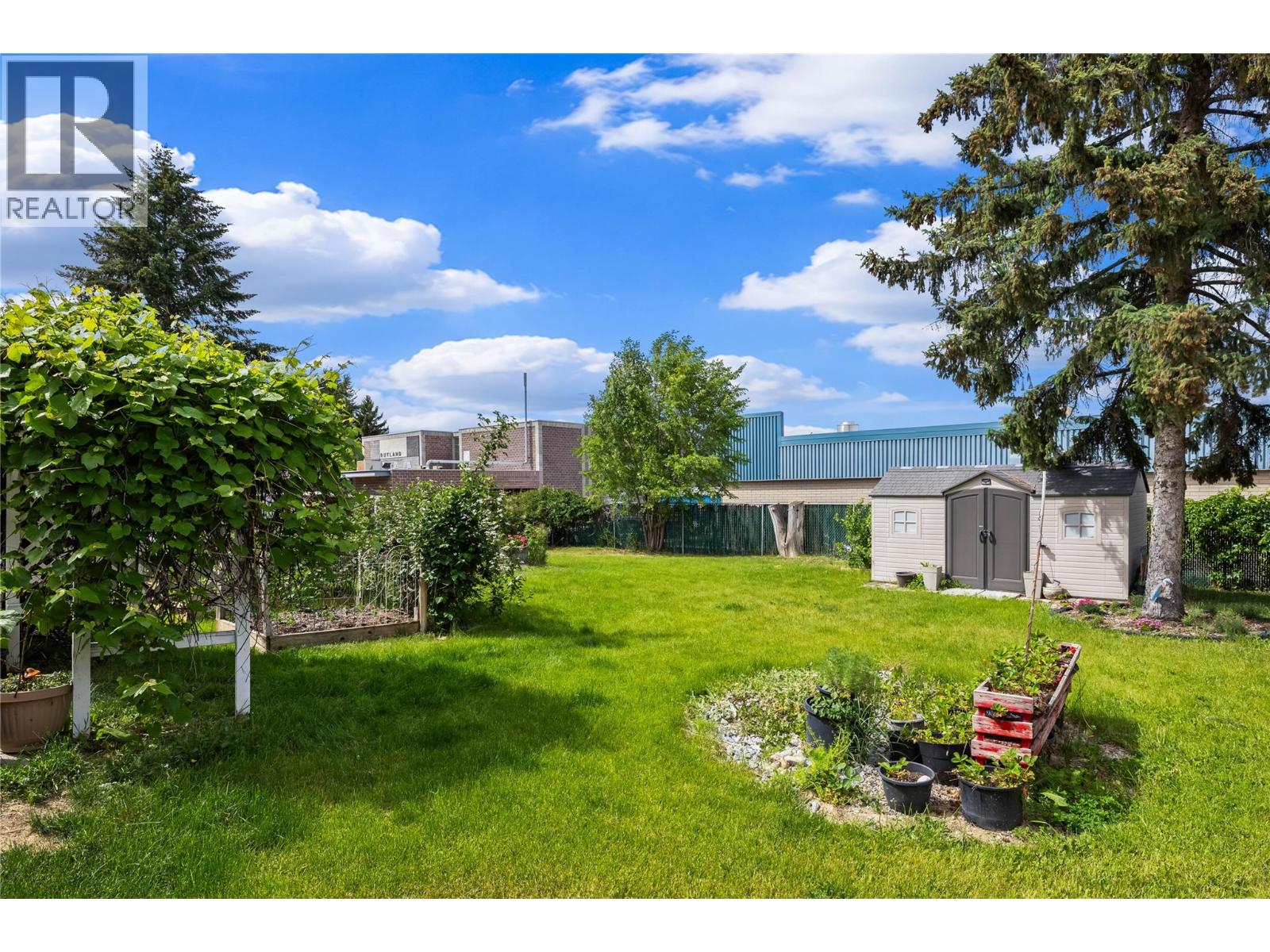 240 Bach Road, Kelowna, British Columbia  V1X 2K6 - Photo 31 - 10388702
