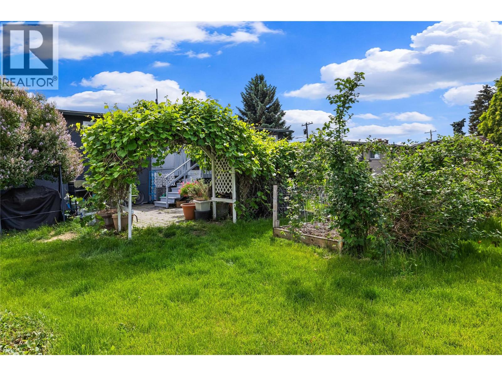 240 Bach Road, Kelowna, British Columbia  V1X 2K6 - Photo 35 - 10388702