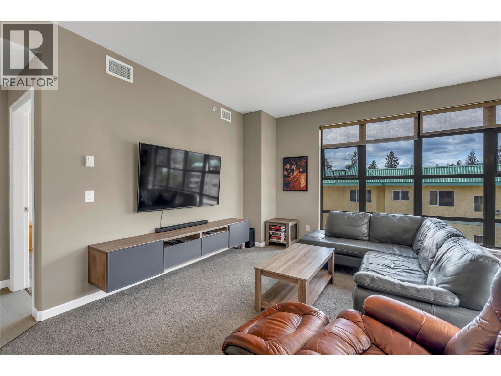 3589 Skaha Lake Road Unit# 406, Penticton, British Columbia  V2A 7K2 - Photo 4 - 10388373