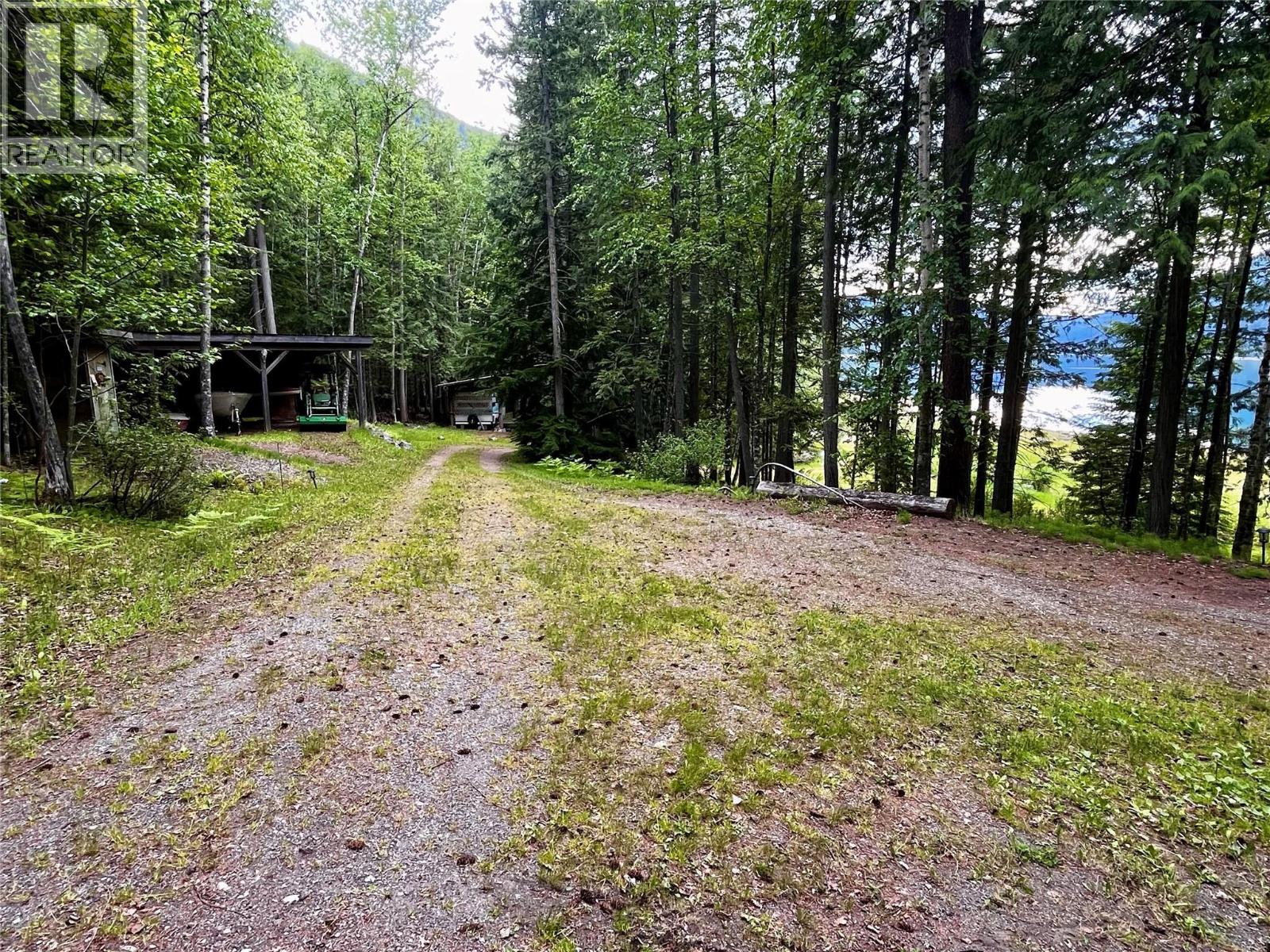 5851 Hwy 6 Highway, Burton, British Columbia  V0G 1R0 - Photo 28 - 10387933
