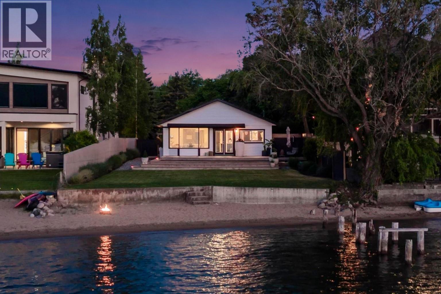 832 Manhattan Drive, kelowna, British Columbia