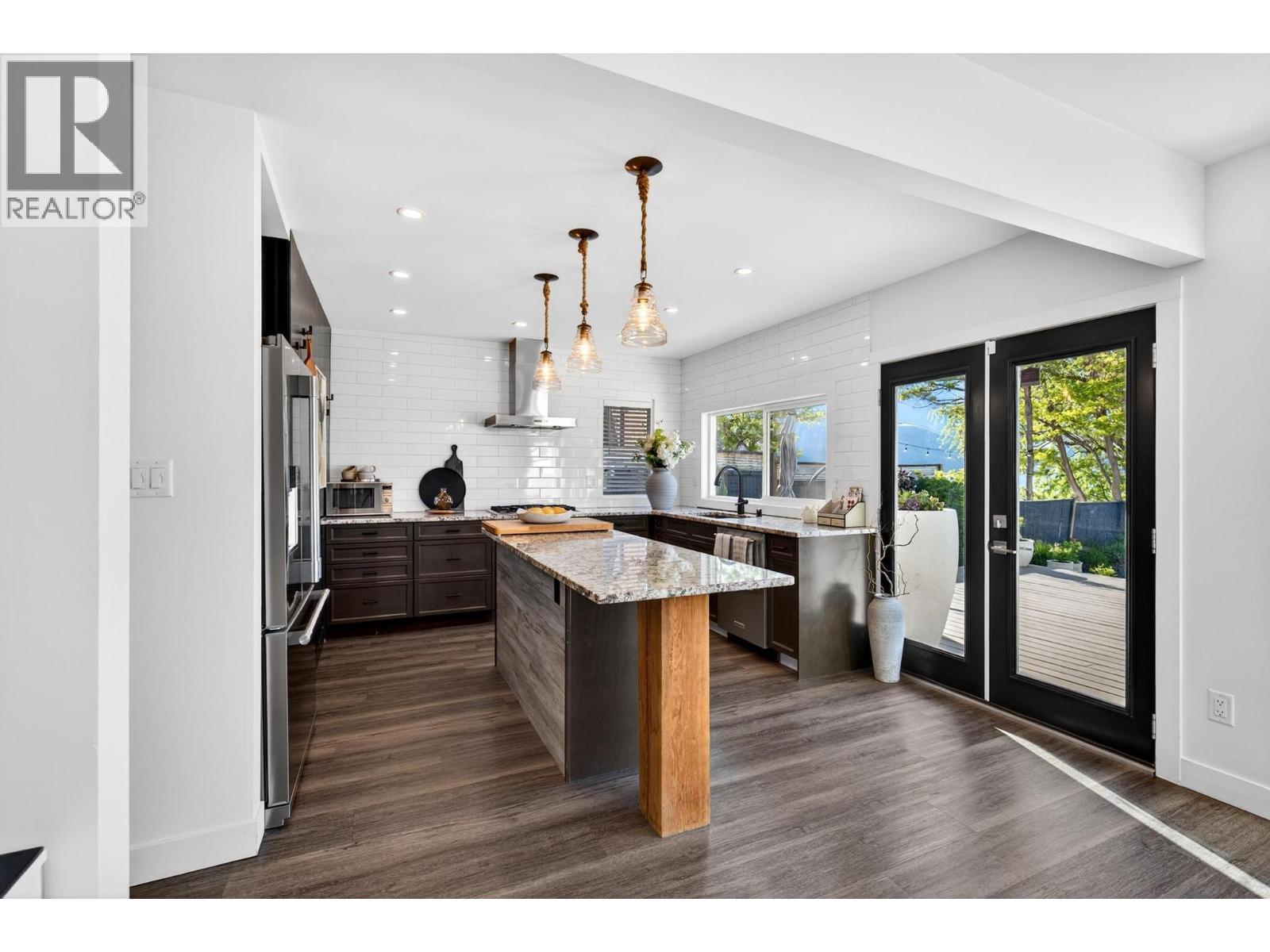 832 Manhattan Drive, Kelowna, British Columbia  V1Y 1H5 - Photo 10 - 10388969
