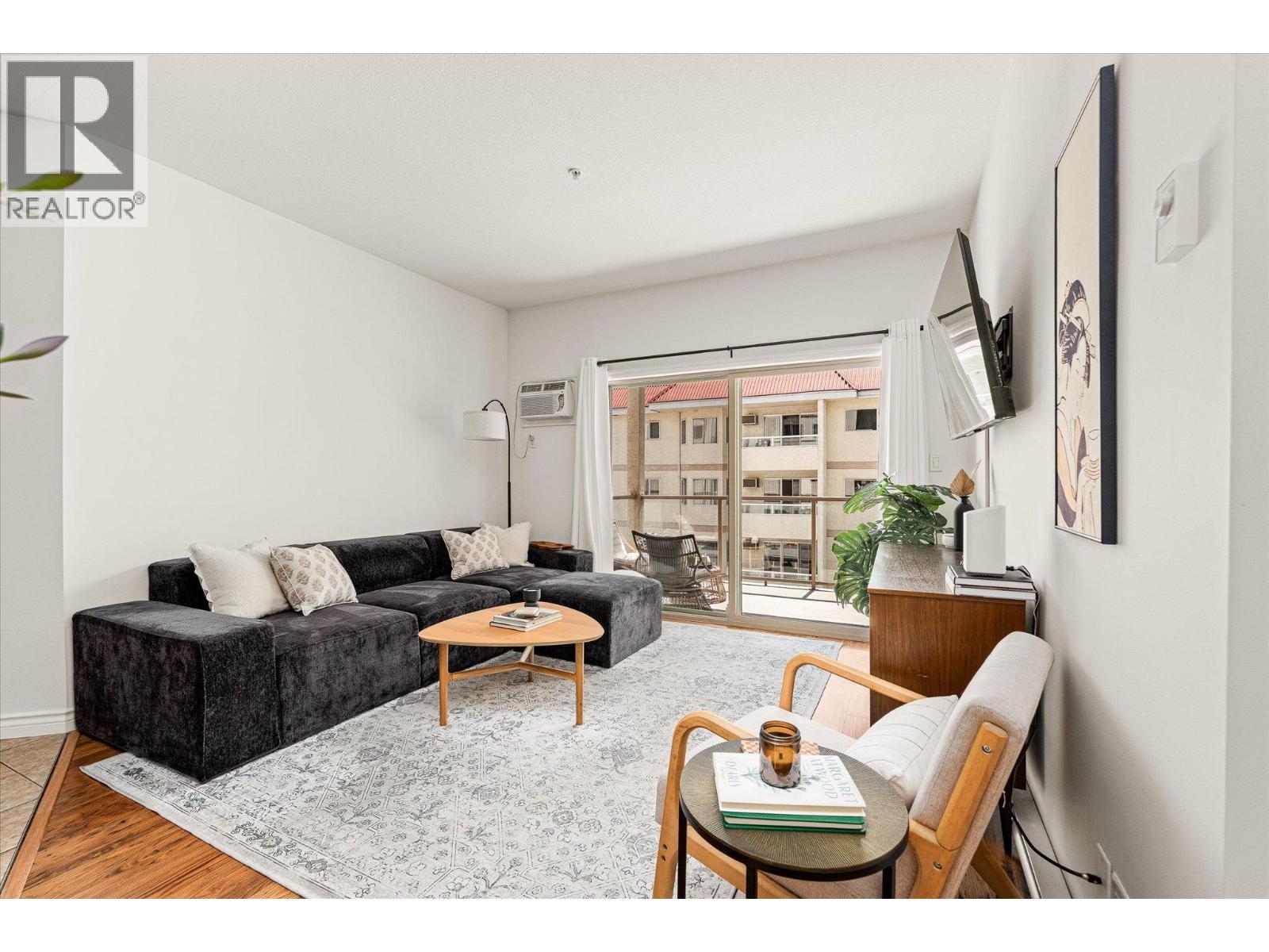 196 Wade Avenue Unit# 307, Penticton, British Columbia  V2A 1T6 - Photo 3 - 10388923