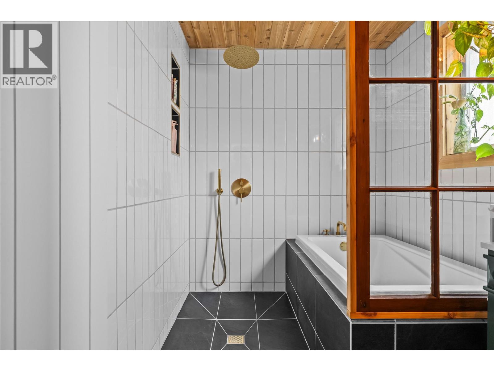 3002 25 Street, Vernon, British Columbia  V1T 4R1 - Photo 17 - 10388759