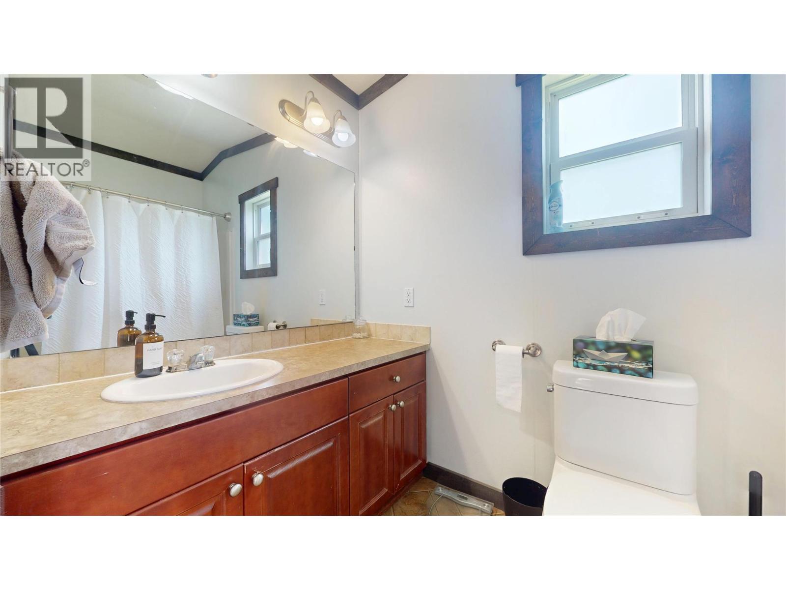 100 Industrial Road 1 Unit# 101, Sparwood, British Columbia  V0B 2G1 - Photo 14 - 10388866