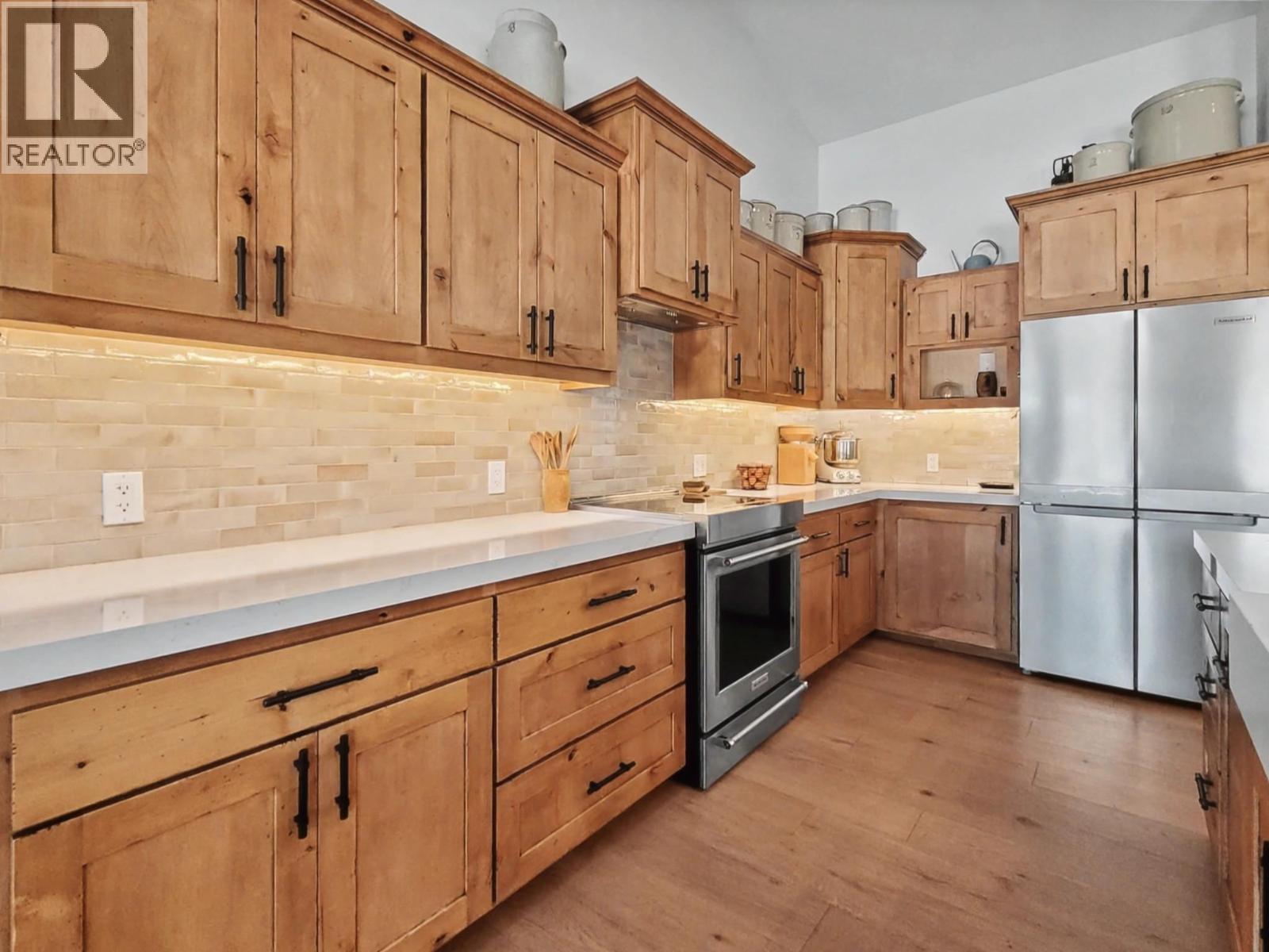 8170 Plotnikoff Road, Grand Forks, British Columbia  V0H 1H2 - Photo 14 - 10389046