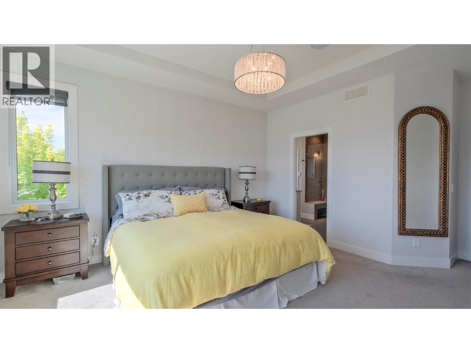 593 Harrogate Lane, Kelowna, British Columbia  V1V 3A5 - Photo 9 - 10388971
