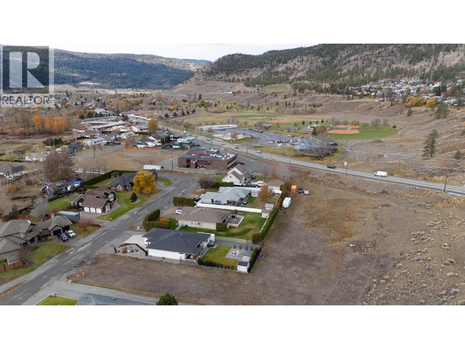 2219 Burgess Avenue, Merritt, British Columbia  V1K 1R3 - Photo 5 - 10389040
