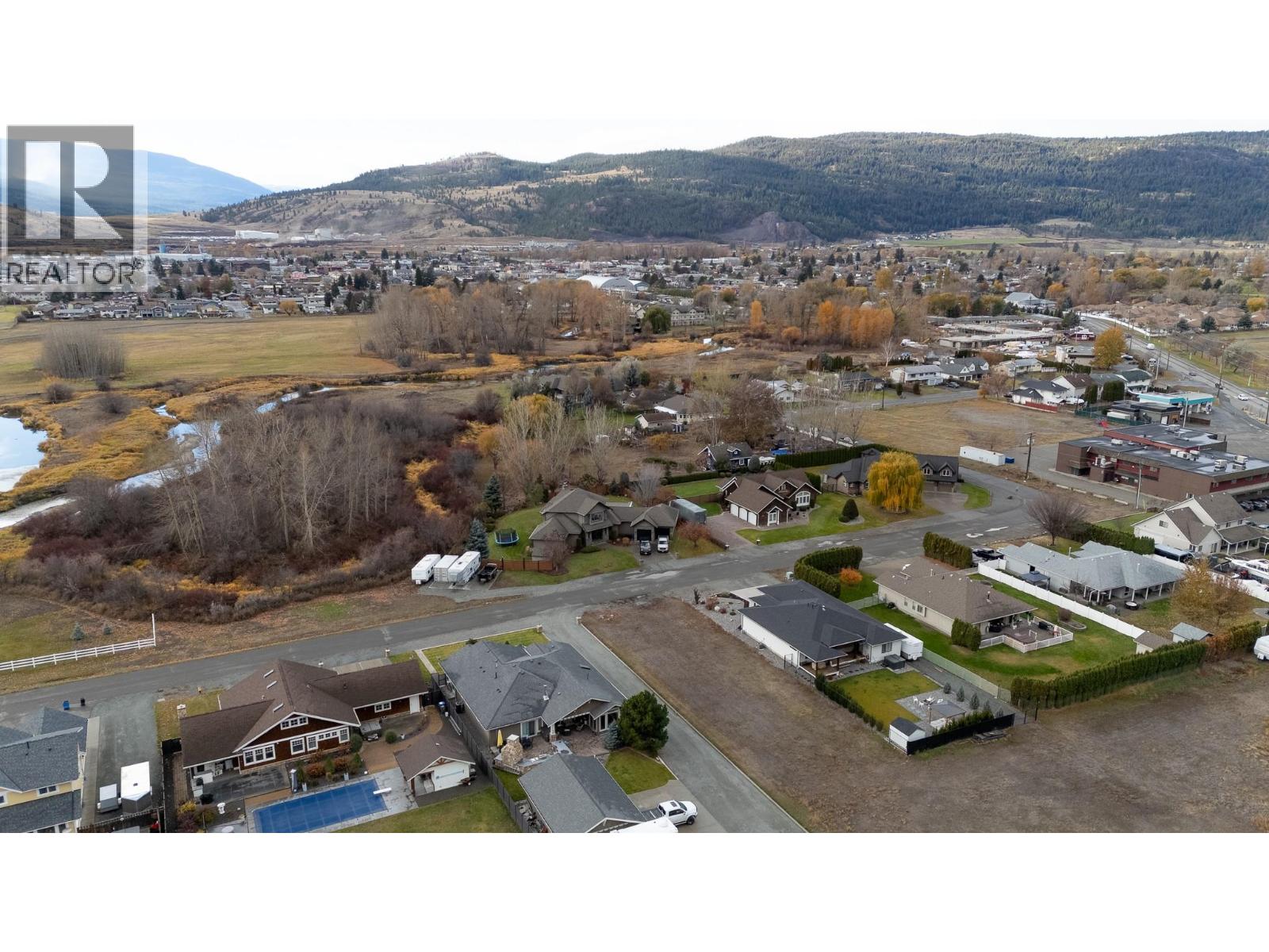 2219 Burgess Avenue, Merritt, British Columbia  V1K 1R3 - Photo 7 - 10389040