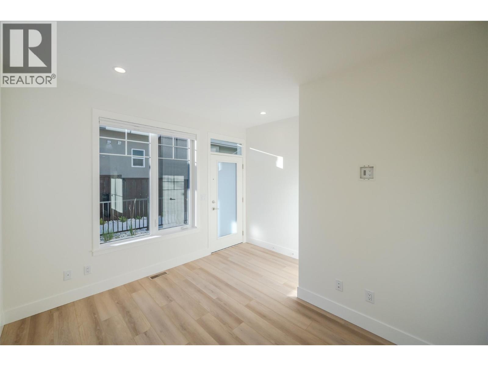 795 Ontario Street Unit# 108, Penticton, British Columbia  V2A 4S4 - Photo 4 - 10389052