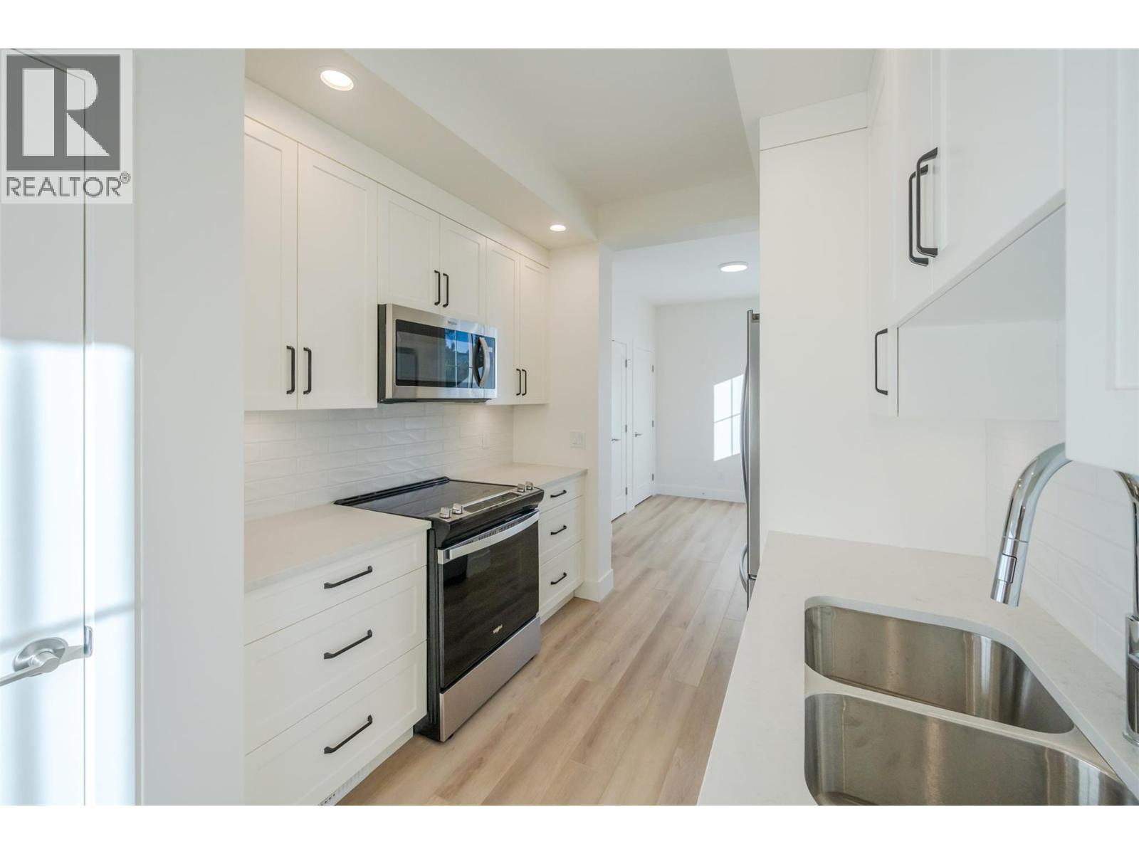 795 Ontario Street Unit# 108, Penticton, British Columbia  V2A 4S4 - Photo 7 - 10389052