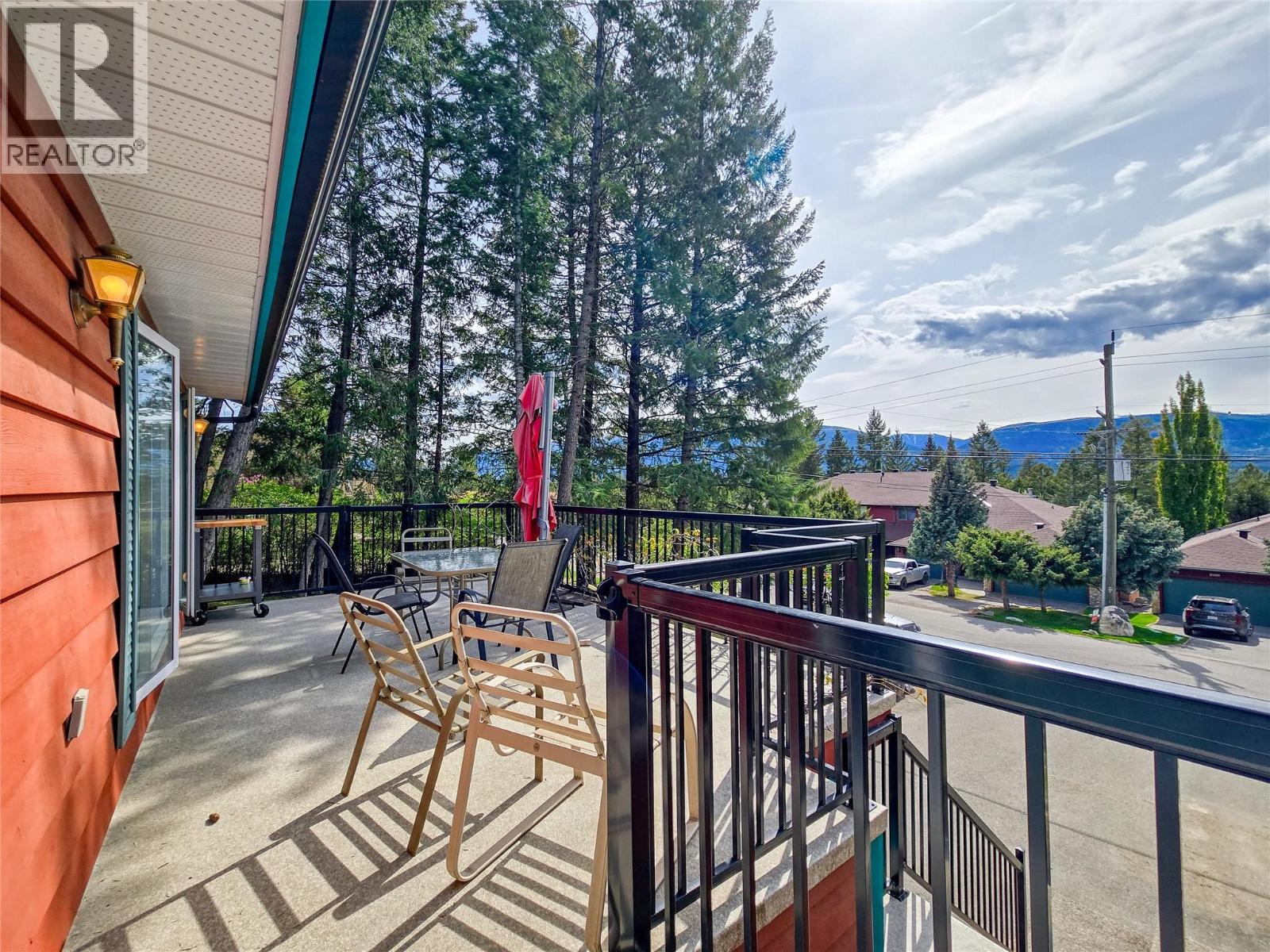4938 Hot Springs Road, Fairmont Hot Springs, British Columbia  V0B 1L1 - Photo 16 - 10388571