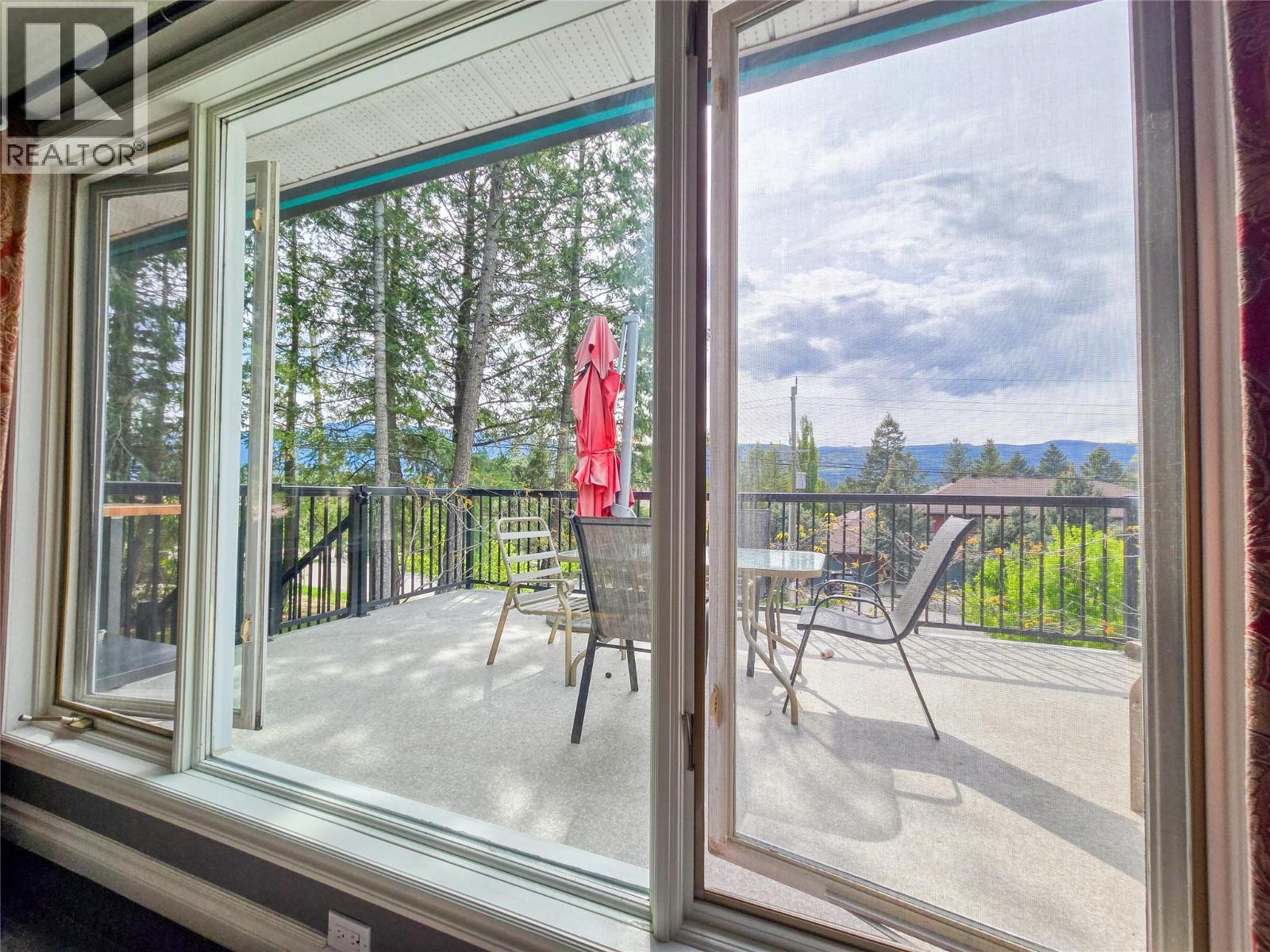 4938 Hot Springs Road, Fairmont Hot Springs, British Columbia  V0B 1L1 - Photo 22 - 10388571