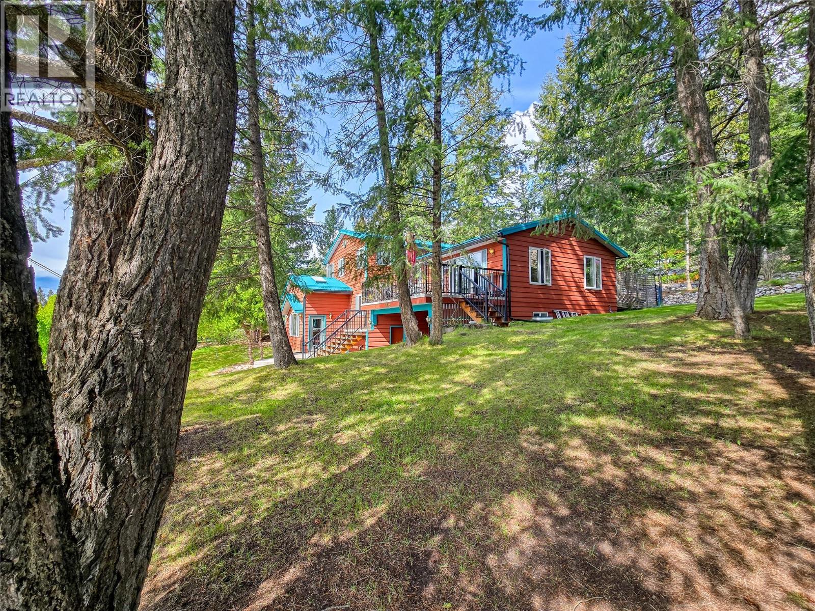 4938 Hot Springs Road, Fairmont Hot Springs, British Columbia  V0B 1L1 - Photo 6 - 10388571