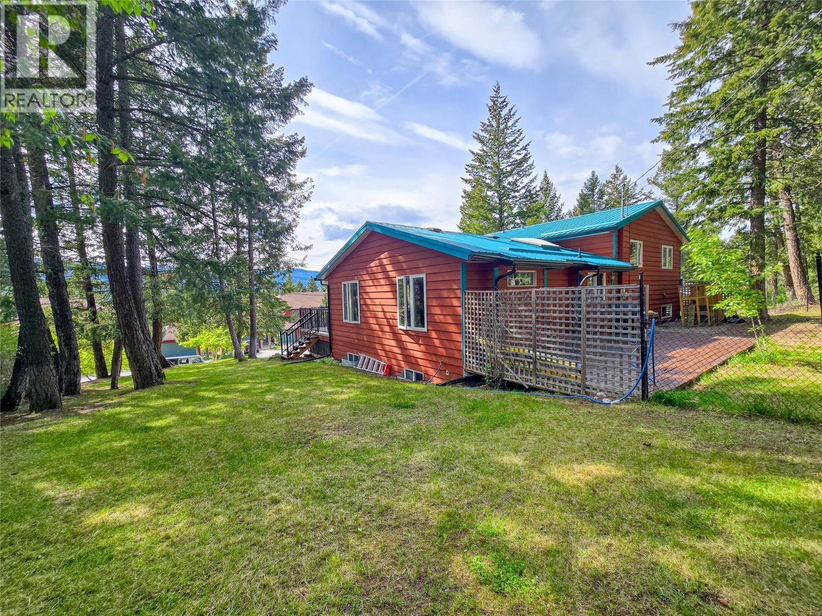 4938 Hot Springs Road, Fairmont Hot Springs, British Columbia  V0B 1L1 - Photo 7 - 10388571