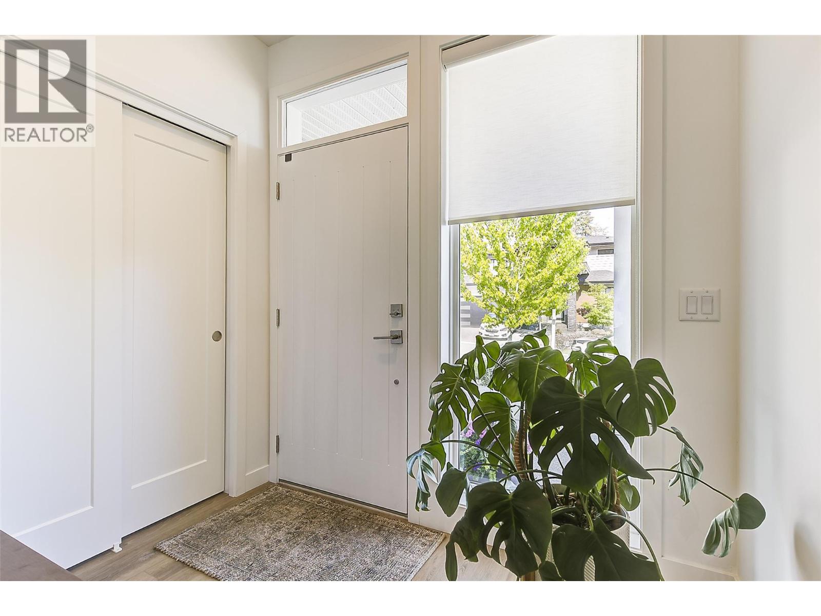 206 Echo Ridge, Kelowna, British Columbia  V1V 0C9 - Photo 10 - 10389056