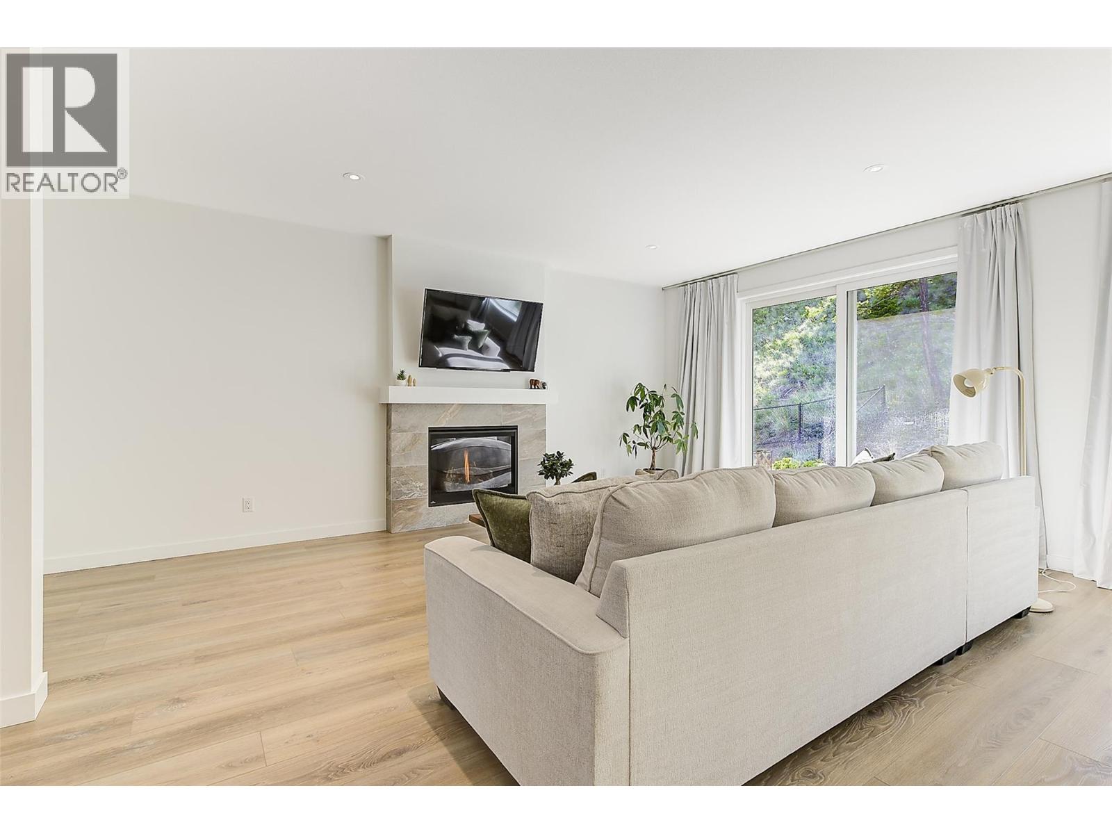 206 Echo Ridge, Kelowna, British Columbia  V1V 0C9 - Photo 12 - 10389056